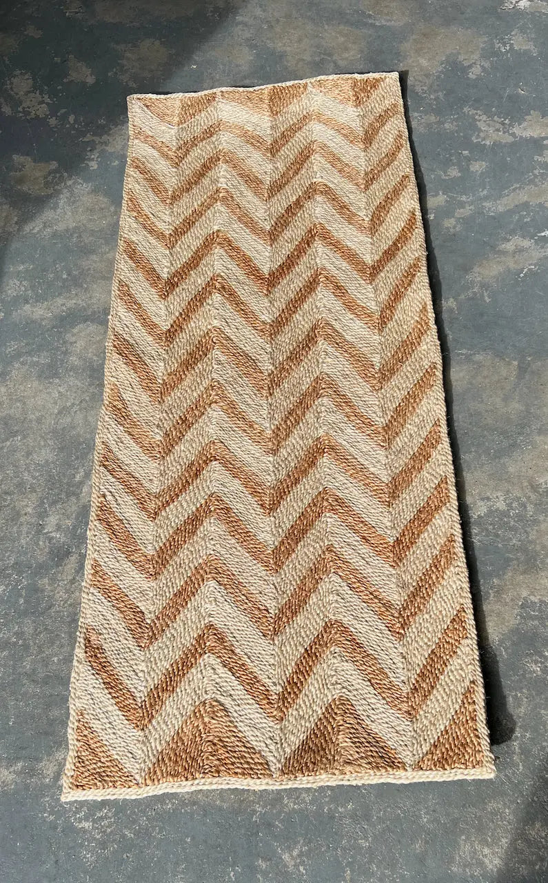 Maison Bengal | Zigzag gulvtæppe i jute | Brun/natur Maison Bengal
