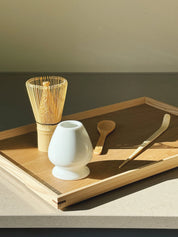 Matcha-sæt med chasen, matchaske, teské og holder i hvid keramik Studio Hafnia