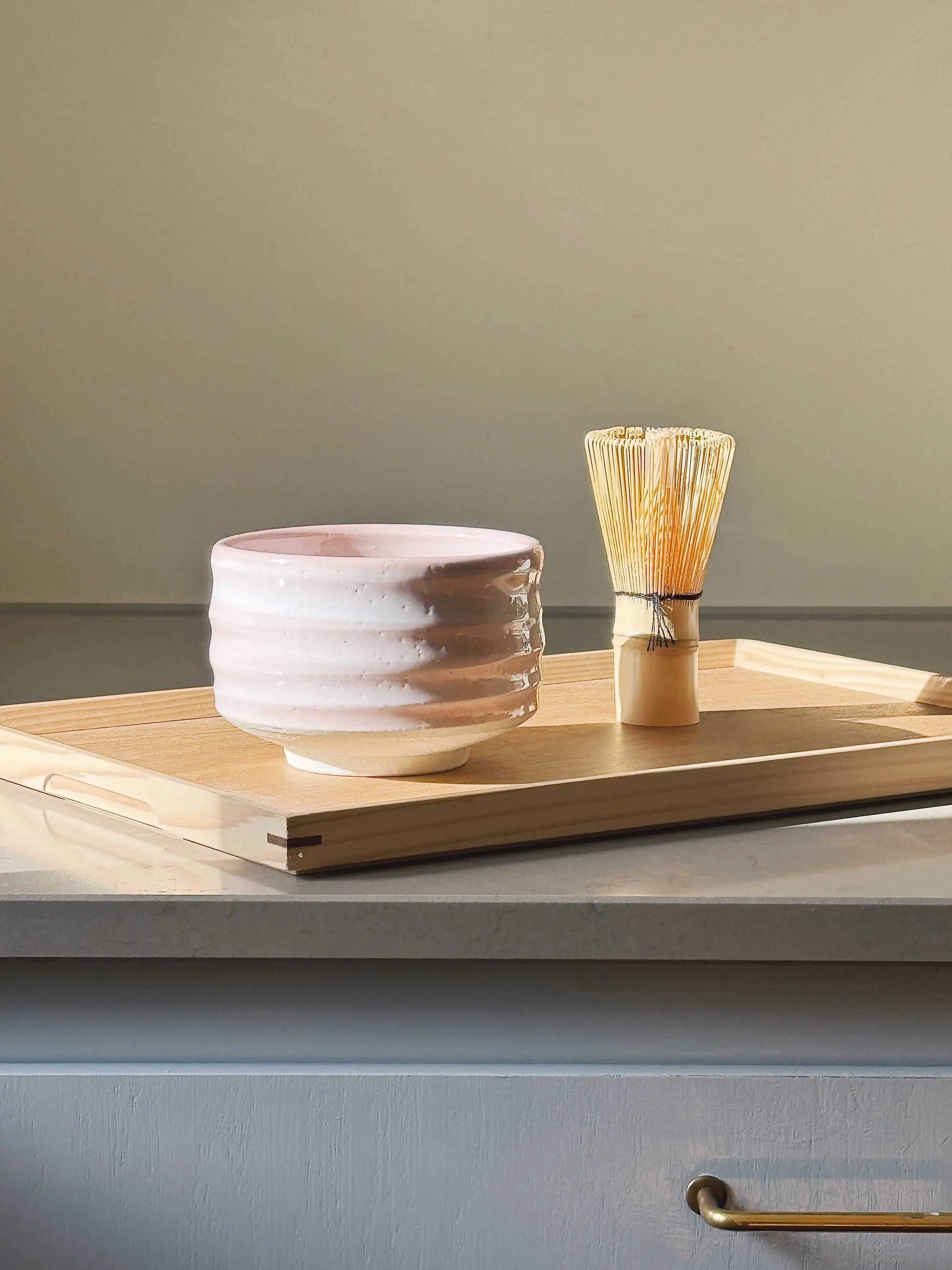 Matchaskål i Rosa Keramik | Mino Ware fra Japan – Ø 11 cm Studio Hafnia