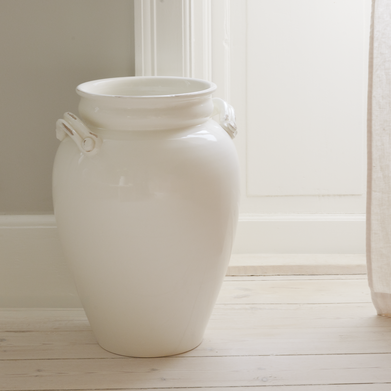 Amalfi Orcia Vase – Håndlavet Keramisk Gulvvase Oliver & Rose