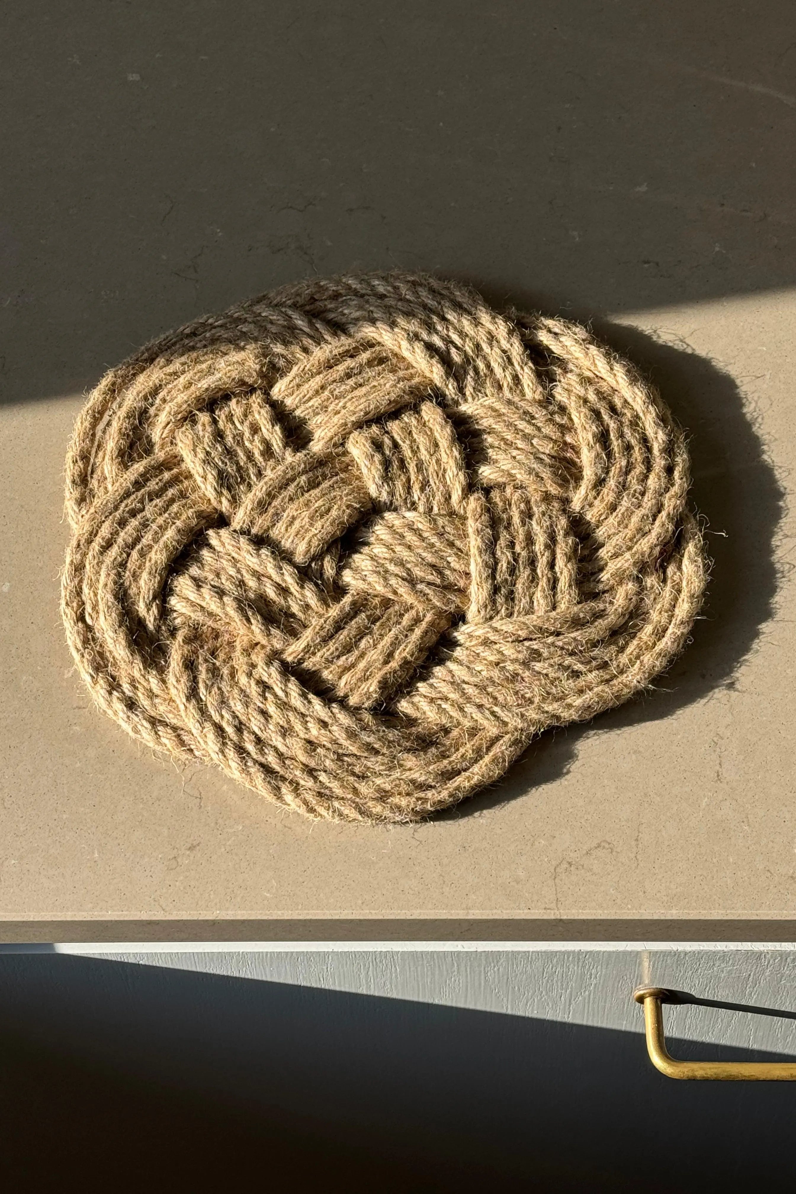 Original Ocean Plait Bordskåner af Håndflettet Jute Studio Hafnia
