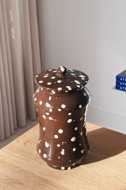 Ottocento Opbevaringskrukke med Låg – Chokoladebrun med Creme Stænk | H28 cm Studio Hafnia