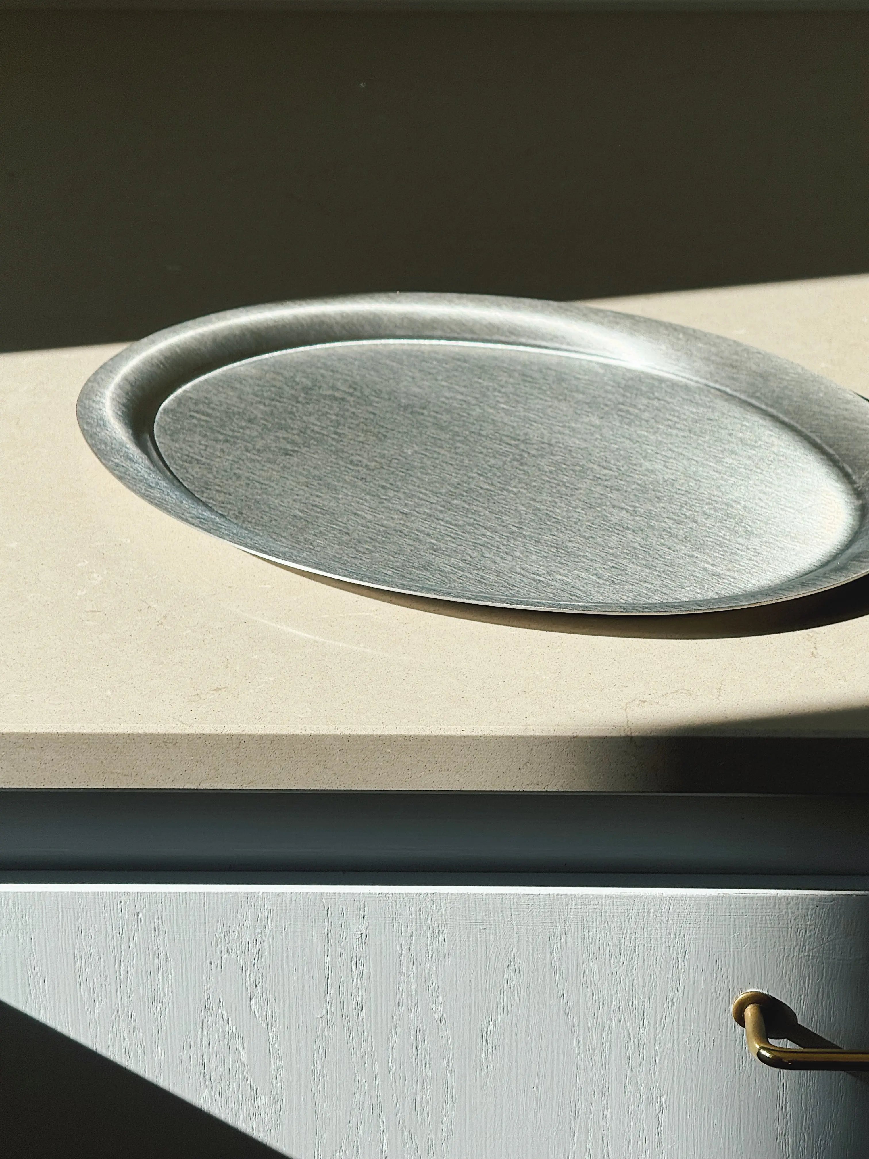 Oval bakke i rustfrit stål – to størrelser Studio Hafnia