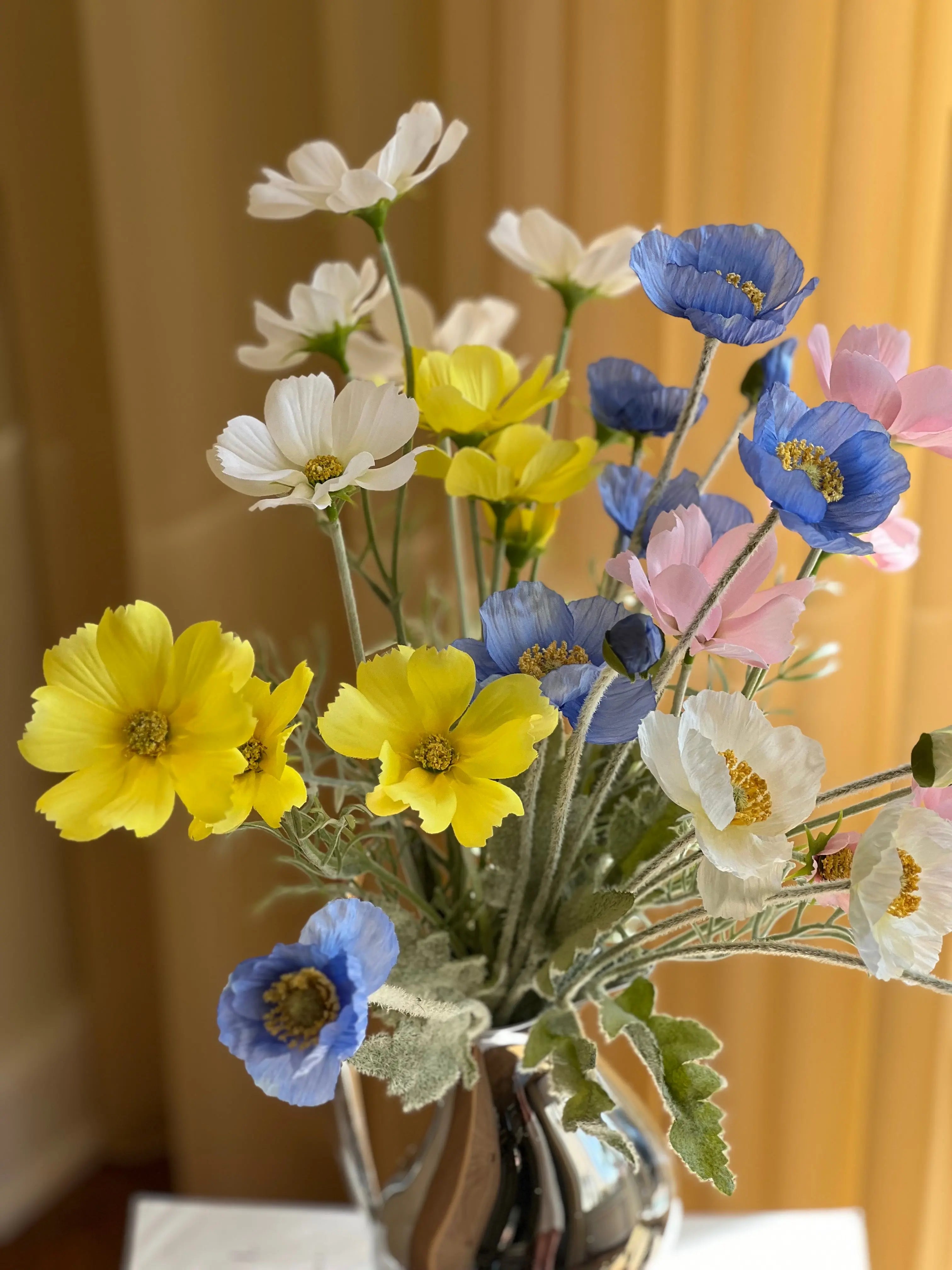 Poppy Bouquet | Multicolored Studio Hafnia