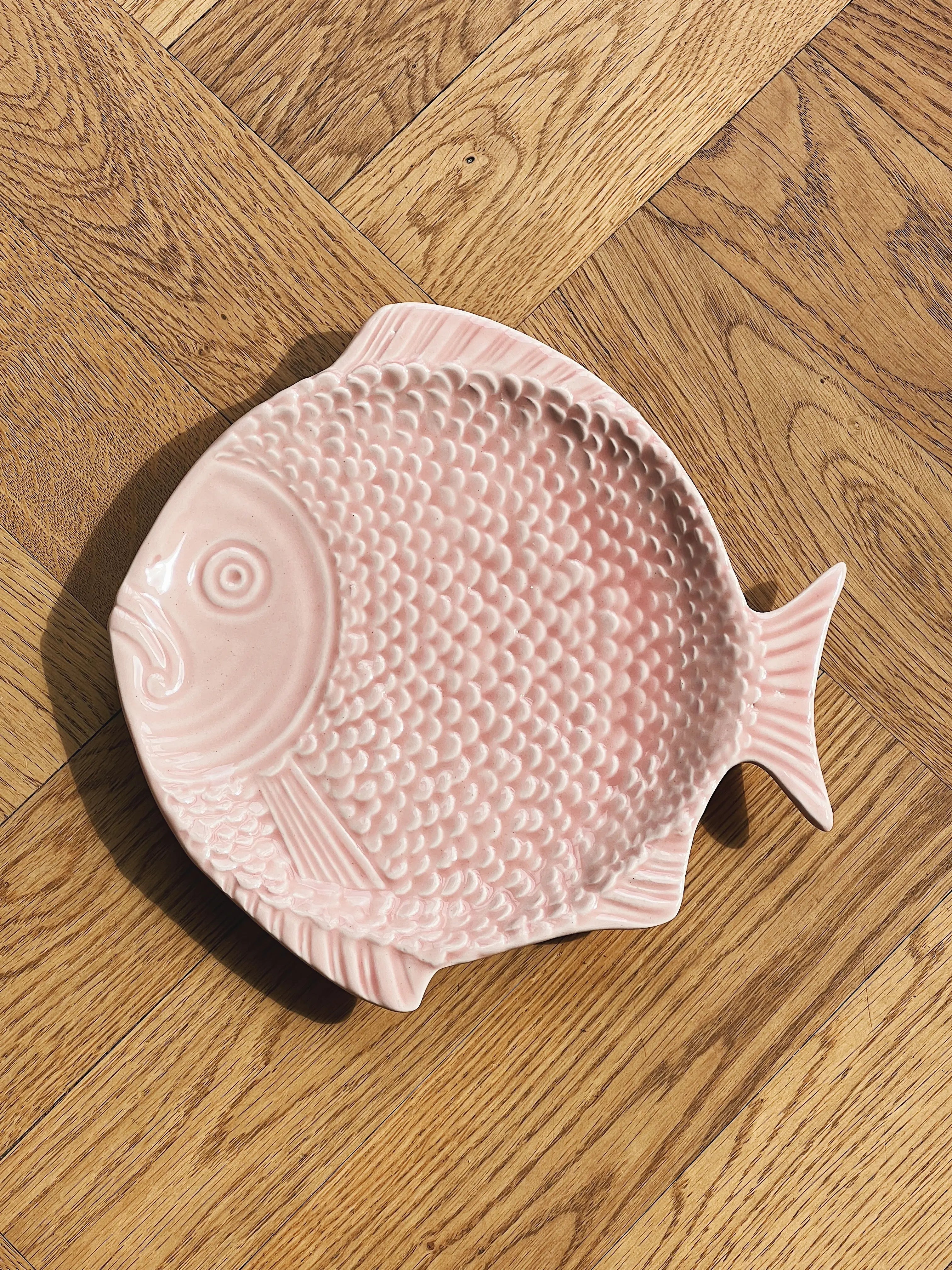 Portugisisk fiskefad | Lys pink 22cm Studio Hafnia