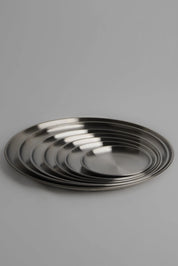 Serveringsbakker/fade i rustfrit stål | 7 størrelser Studio Hafnia
