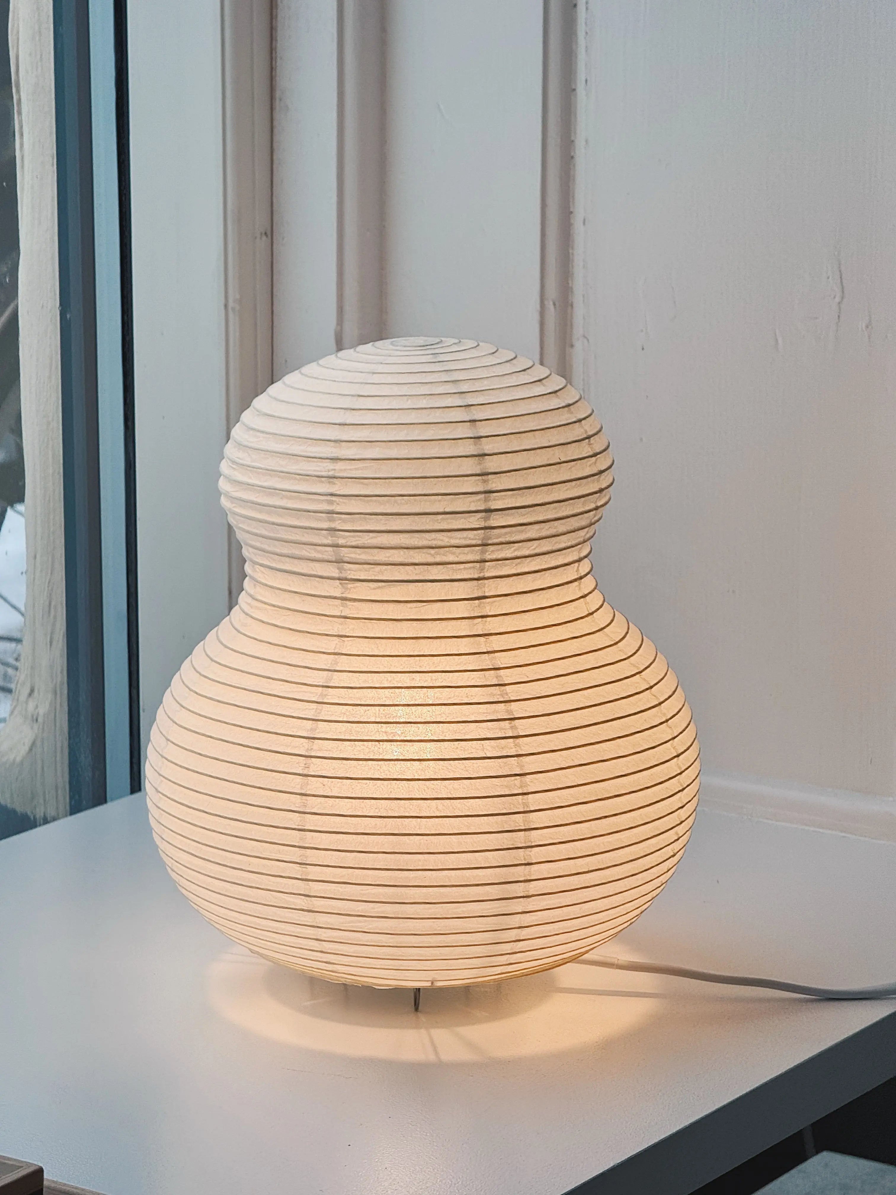 Shigeru Uchida Washi Lighting Paper Moon PM02 Bordlampe Shigeru Uchida