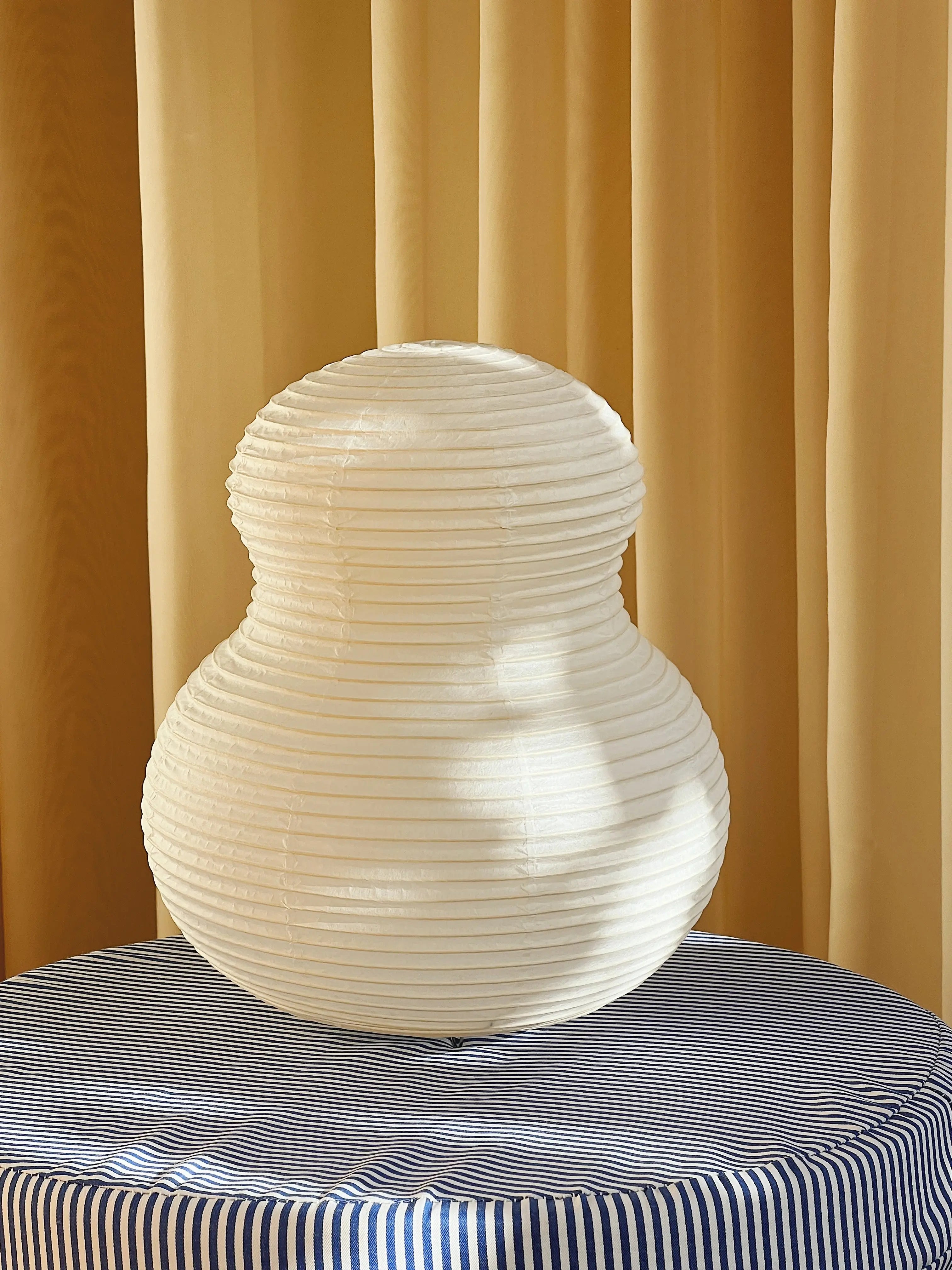 Japansk Shigeru Uchida Paper Moon PM02 Bordlampe i Washi – Studio