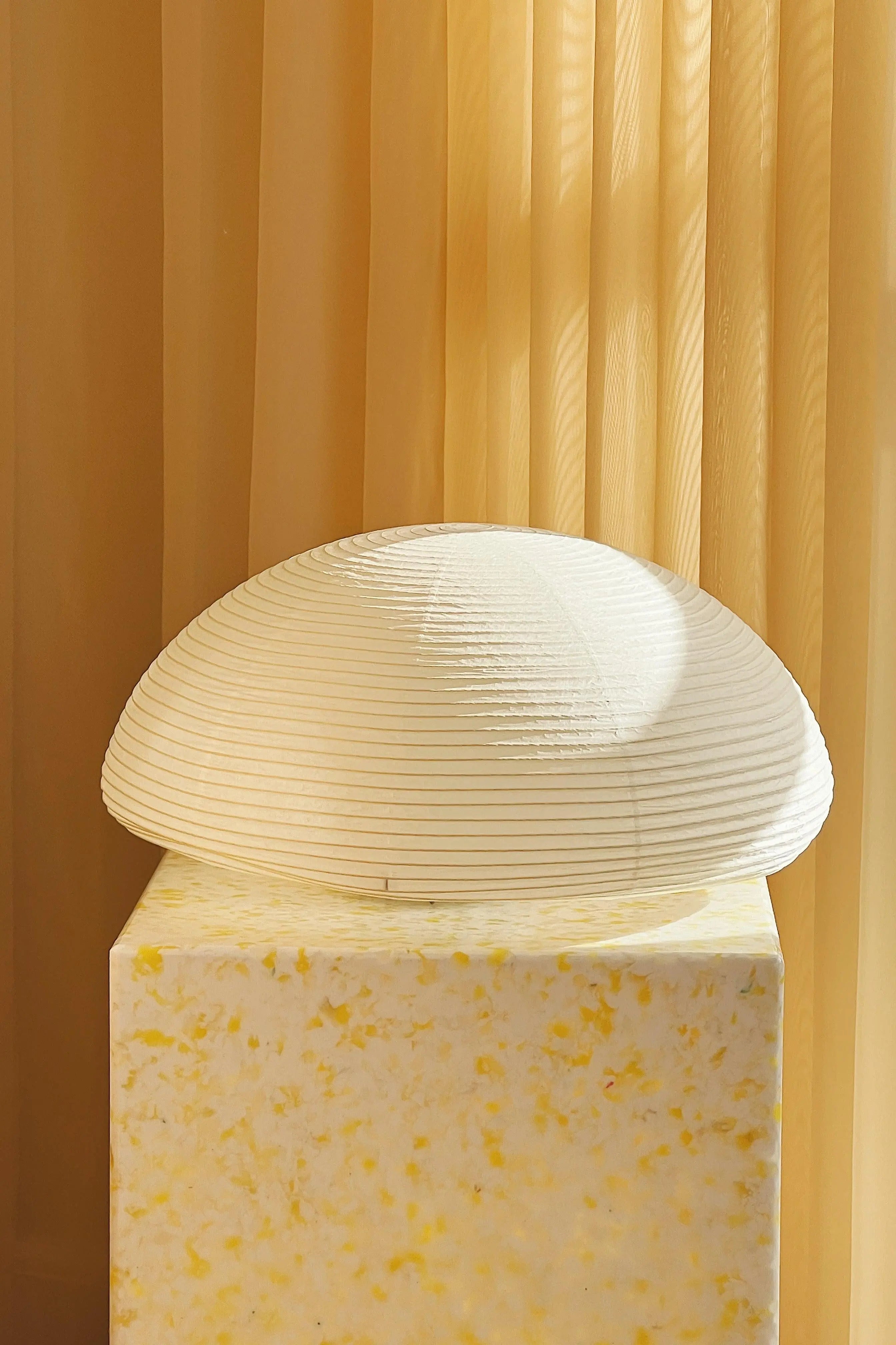 Shigeru Uchida Washi Lighting Paper Moon PM04 Bordlampe Shigeru Uchida