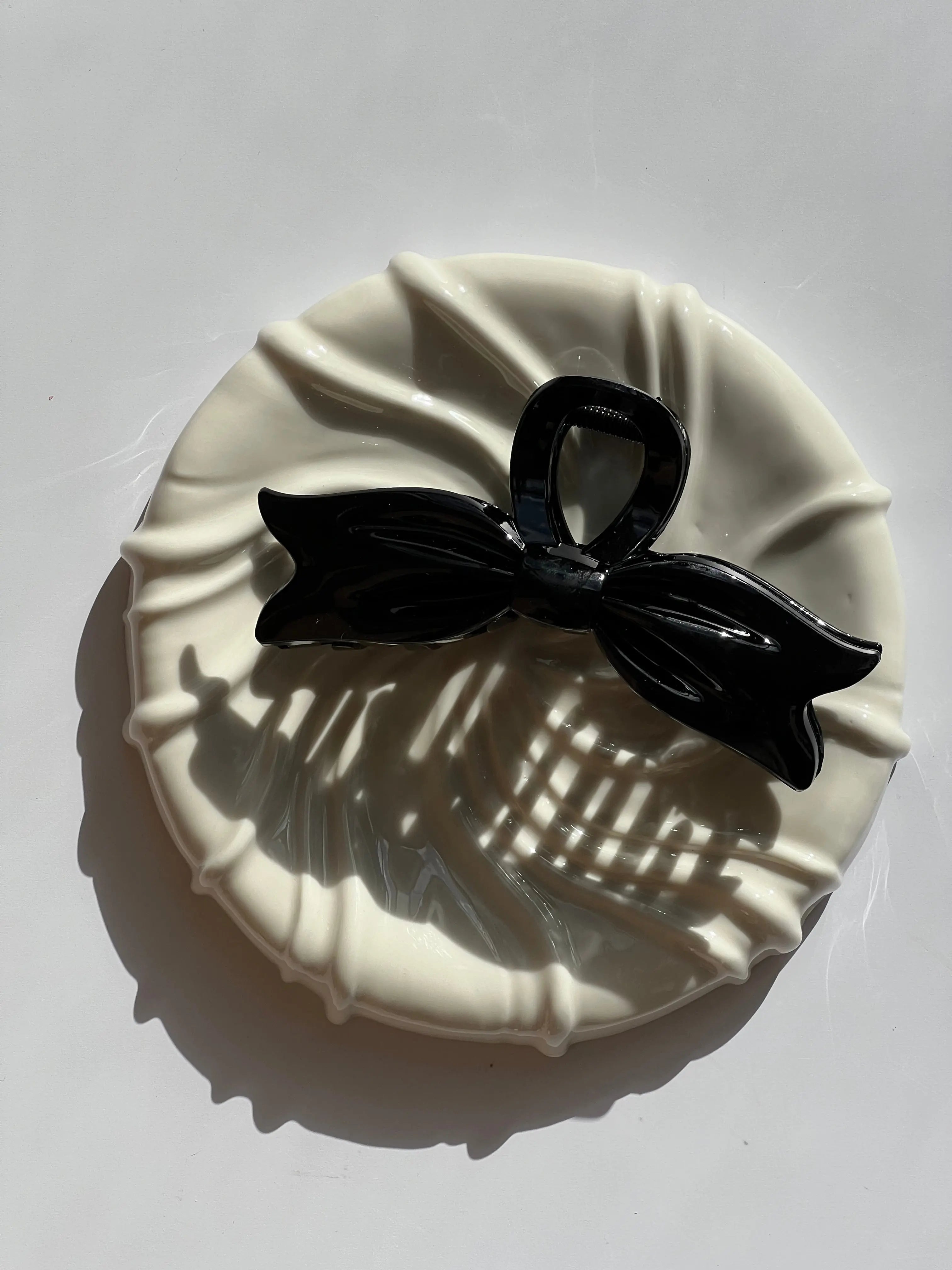 Sløjfe Hårklemme 12 cm | 4 forskellige farver Studio Hafnia