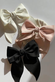 Sløjfe Hårspænde i Stof 17 cm | Sort, hvid eller lyserød Studio Hafnia