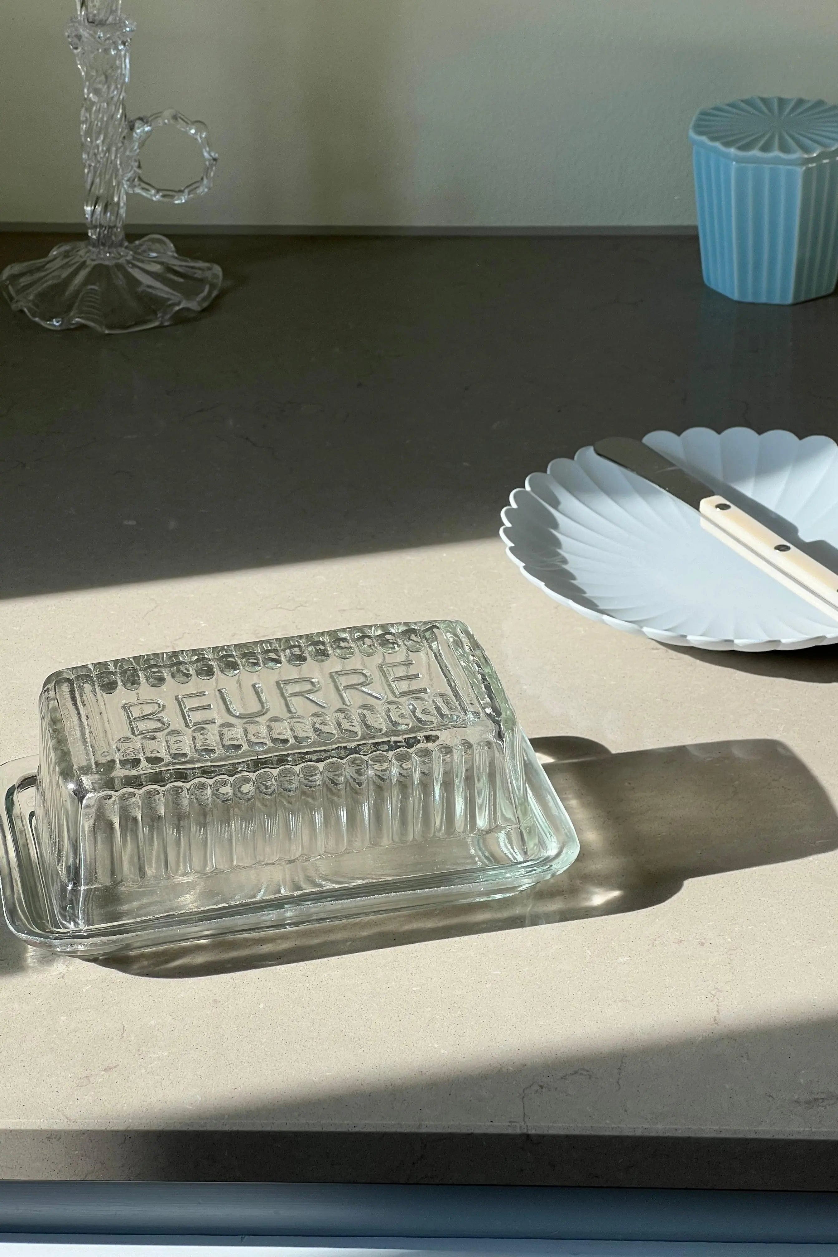 Smørboks i glas med låg Studio Hafnia