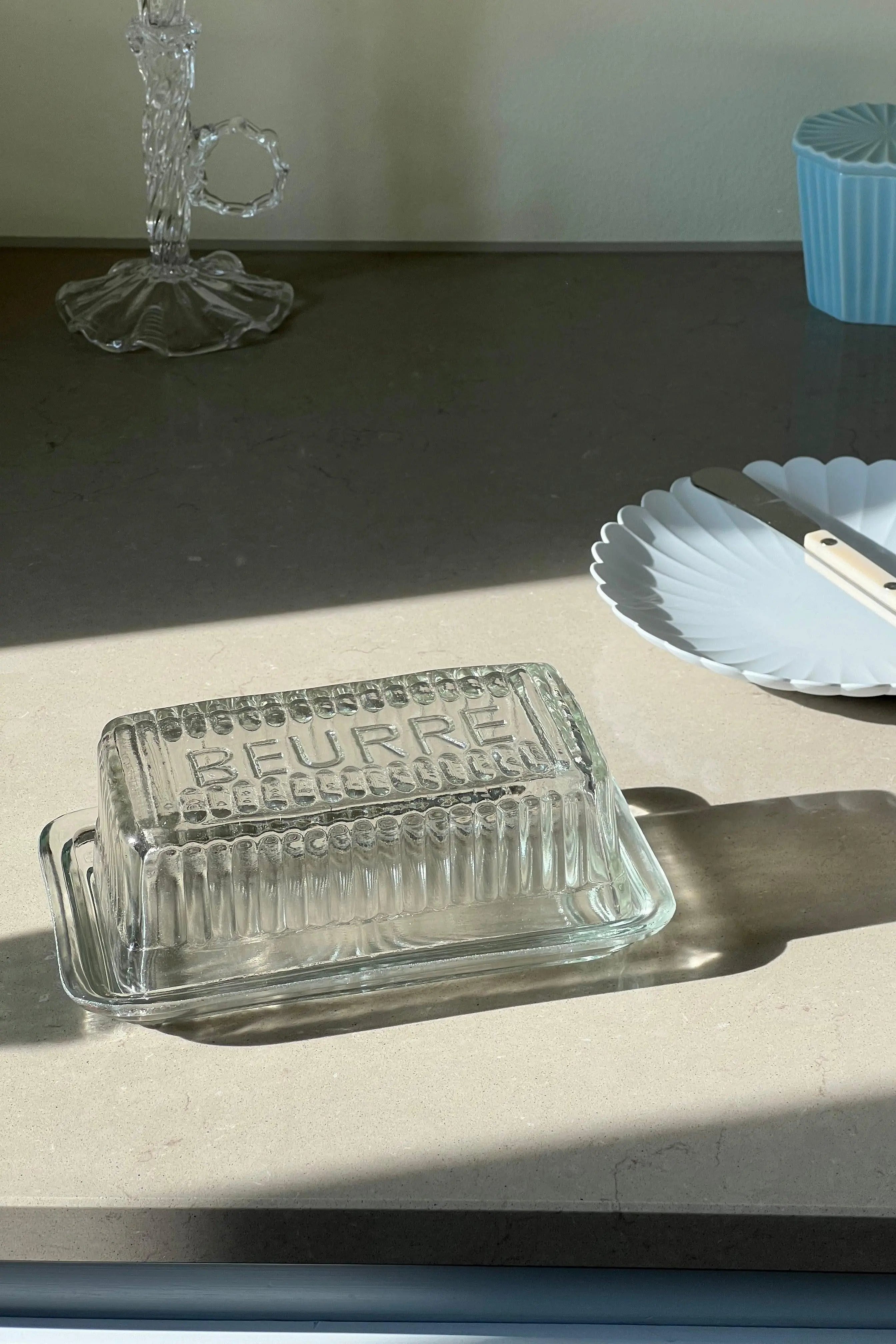 Smørboks i glas med låg Studio Hafnia