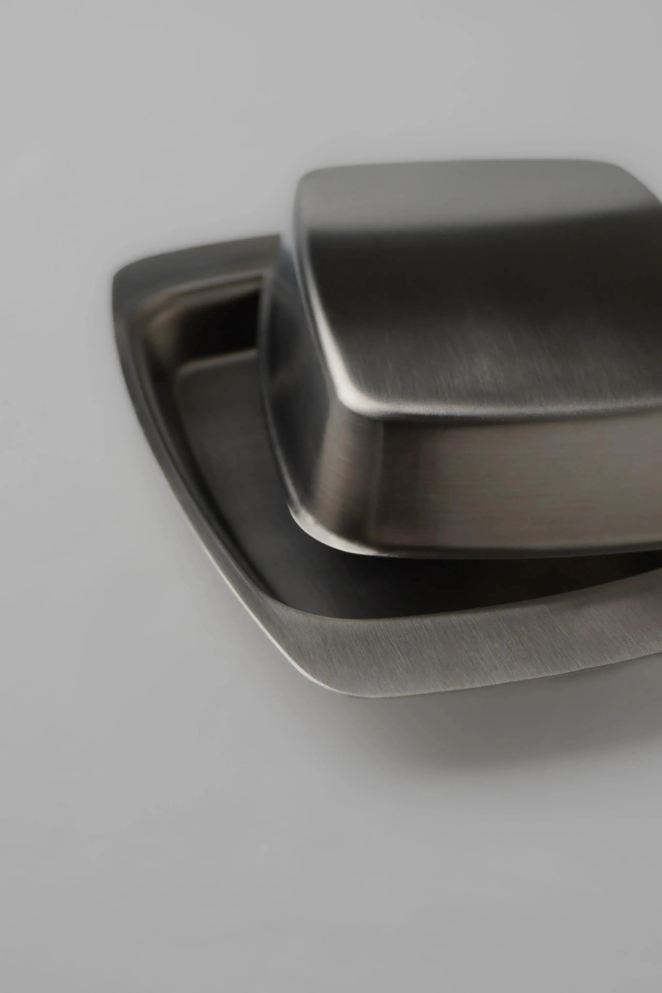 Smørskål med låg i rustfrit stål Studio Hafnia