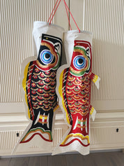 Sort Japansk Koinobori Fisk i Washi Papir til ophæng | 57 cm Studio Hafnia