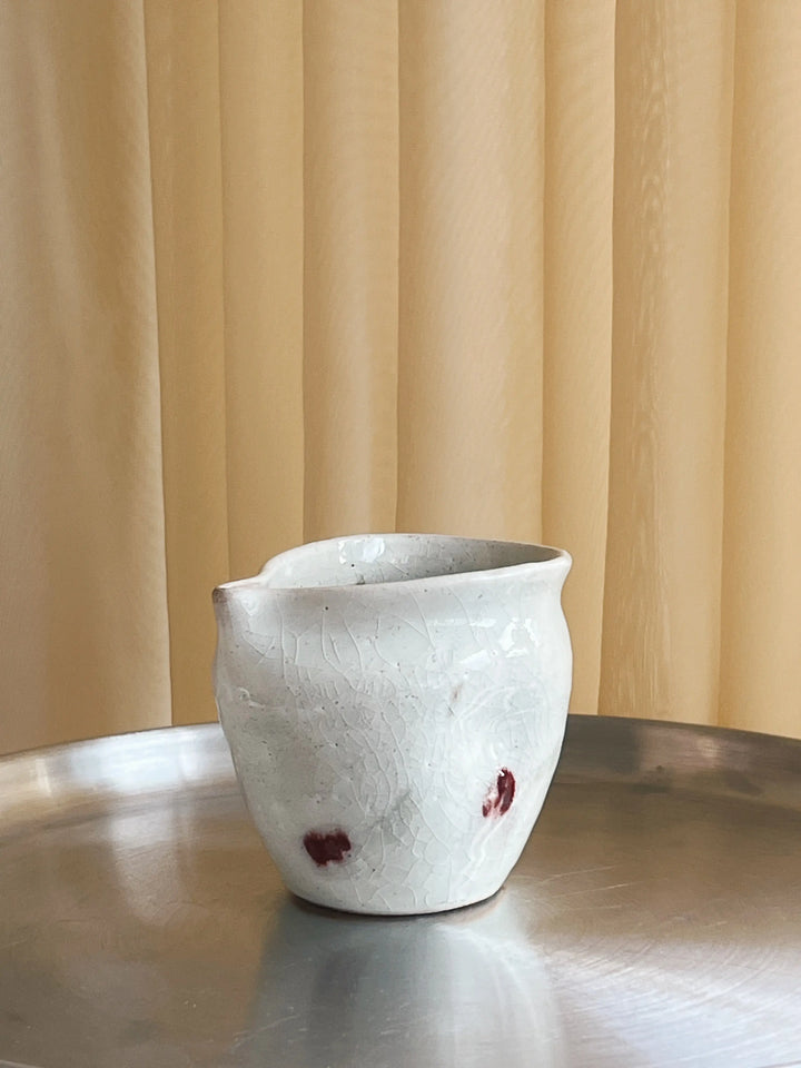 Japansk Shigaraki Mælke/Soyakande i keramik | Hvid med Kirsebær Studio Hafnia