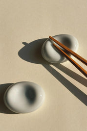 Spisepindeholder i Lyseblå Porcelæn | 4,2 cm – Mino Ware fra Japan Studio Hafnia