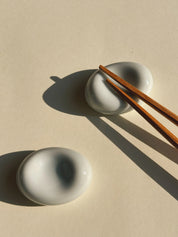 Spisepindeholder i Lyseblå Porcelæn | 4,2 cm – Mino Ware fra Japan Studio Hafnia