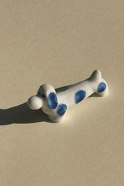 Spisepindholder i keramik | Hund med blå prikker | Japan Studio Hafnia