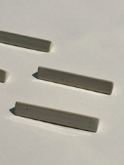 Spisepindholder i keramik | Hvid trekant | Japan STUDIO HAFNIA