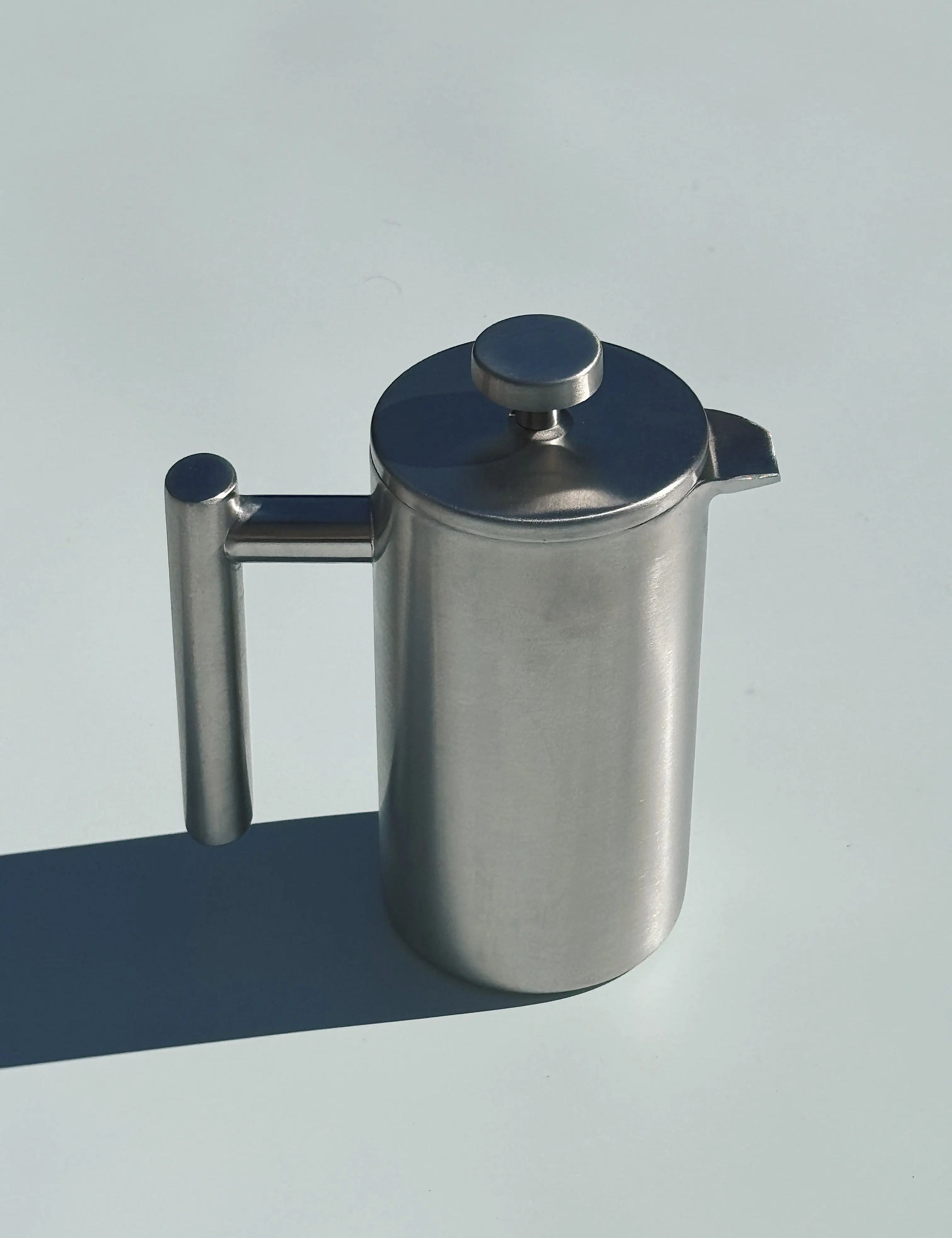 Stempelkande i Mat Stål | 350 ml Studio Hafnia