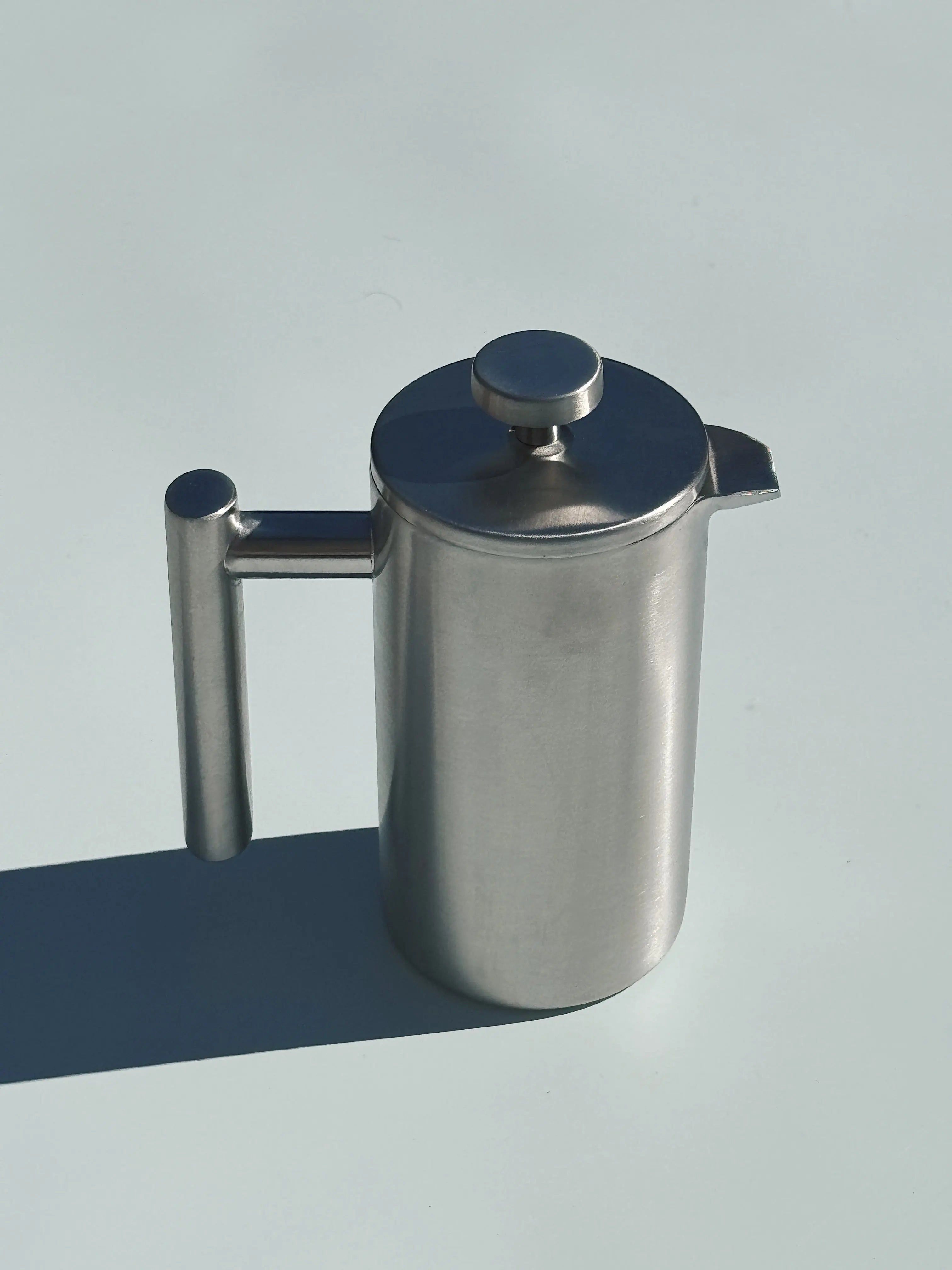 Stempelkande i Mat Stål | 350 ml Studio Hafnia