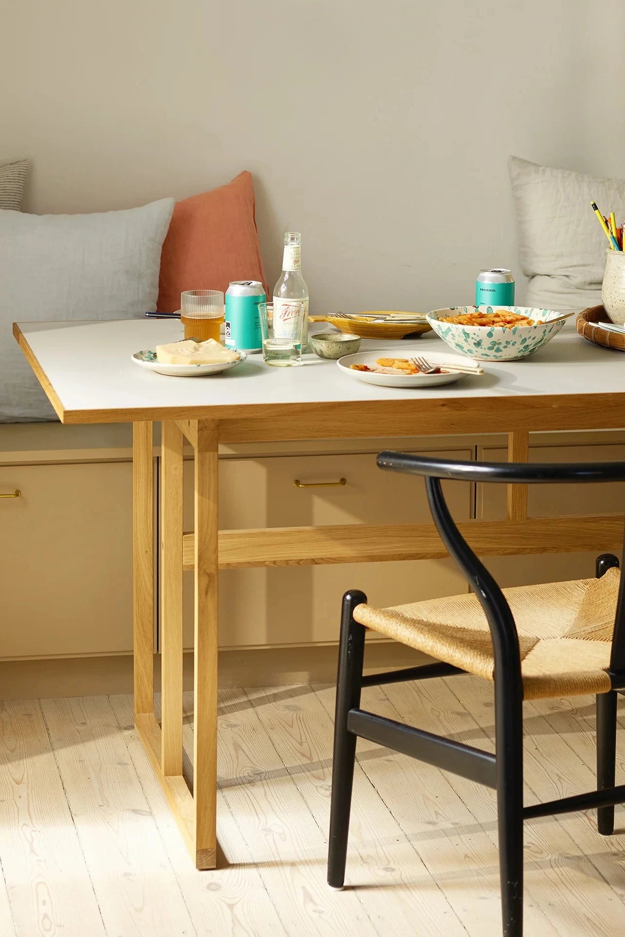 Stillark Gable Table 165 cm - Grå