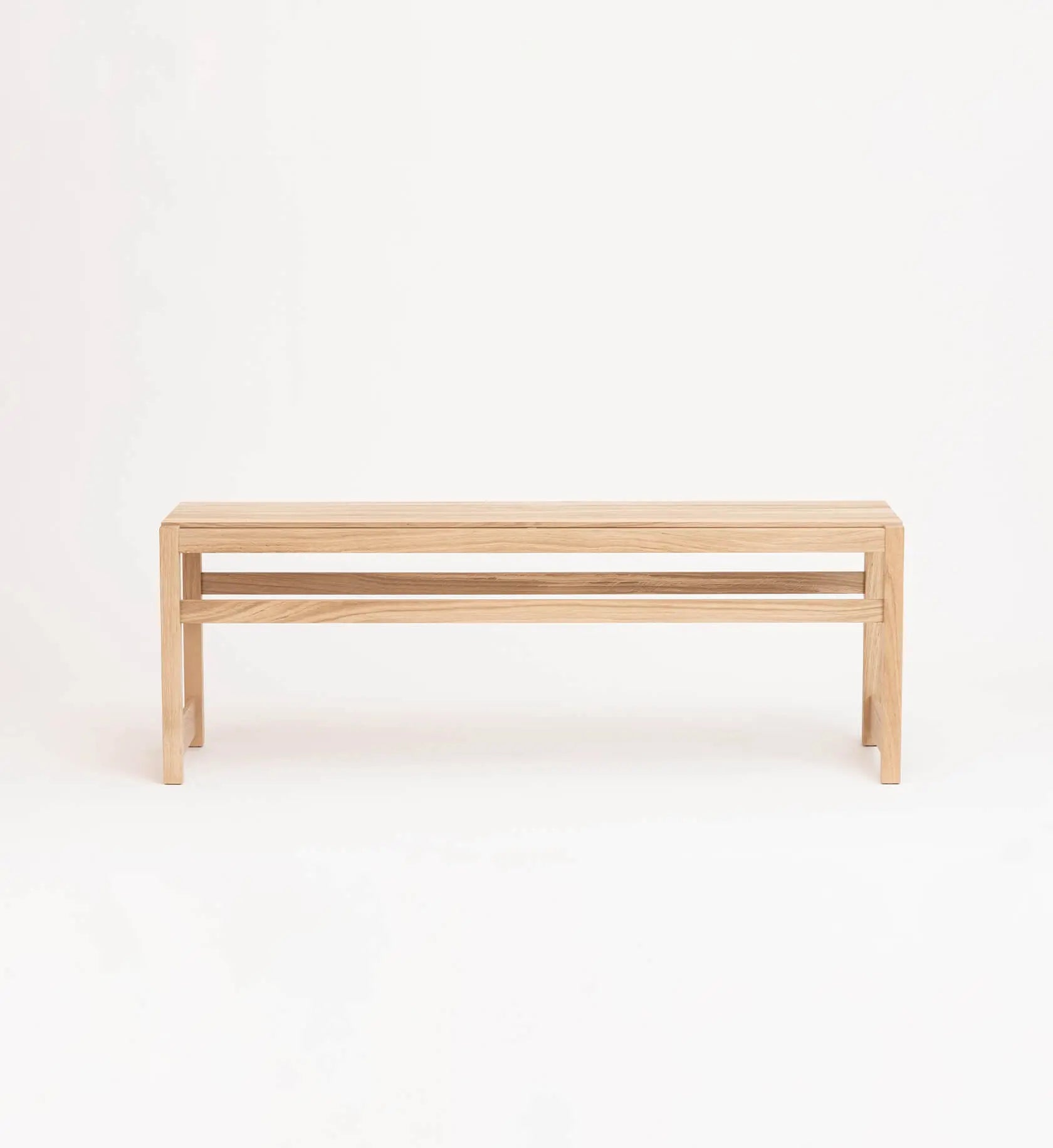 Verk BENCH V.DE.06 – Bænk i massivt træ Verk