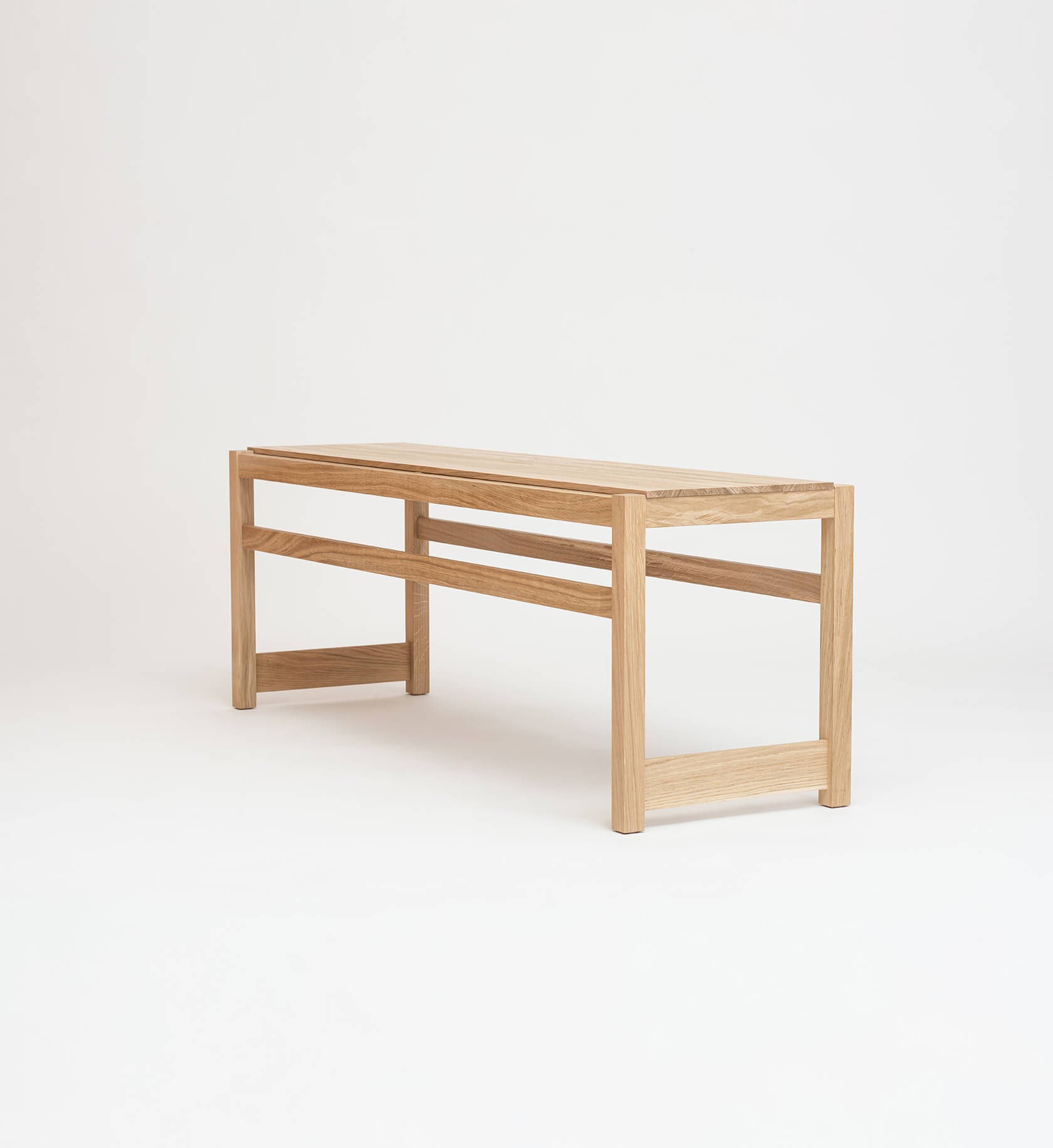 Verk BENCH V.DE.06 – Bænk i massivt træ Verk