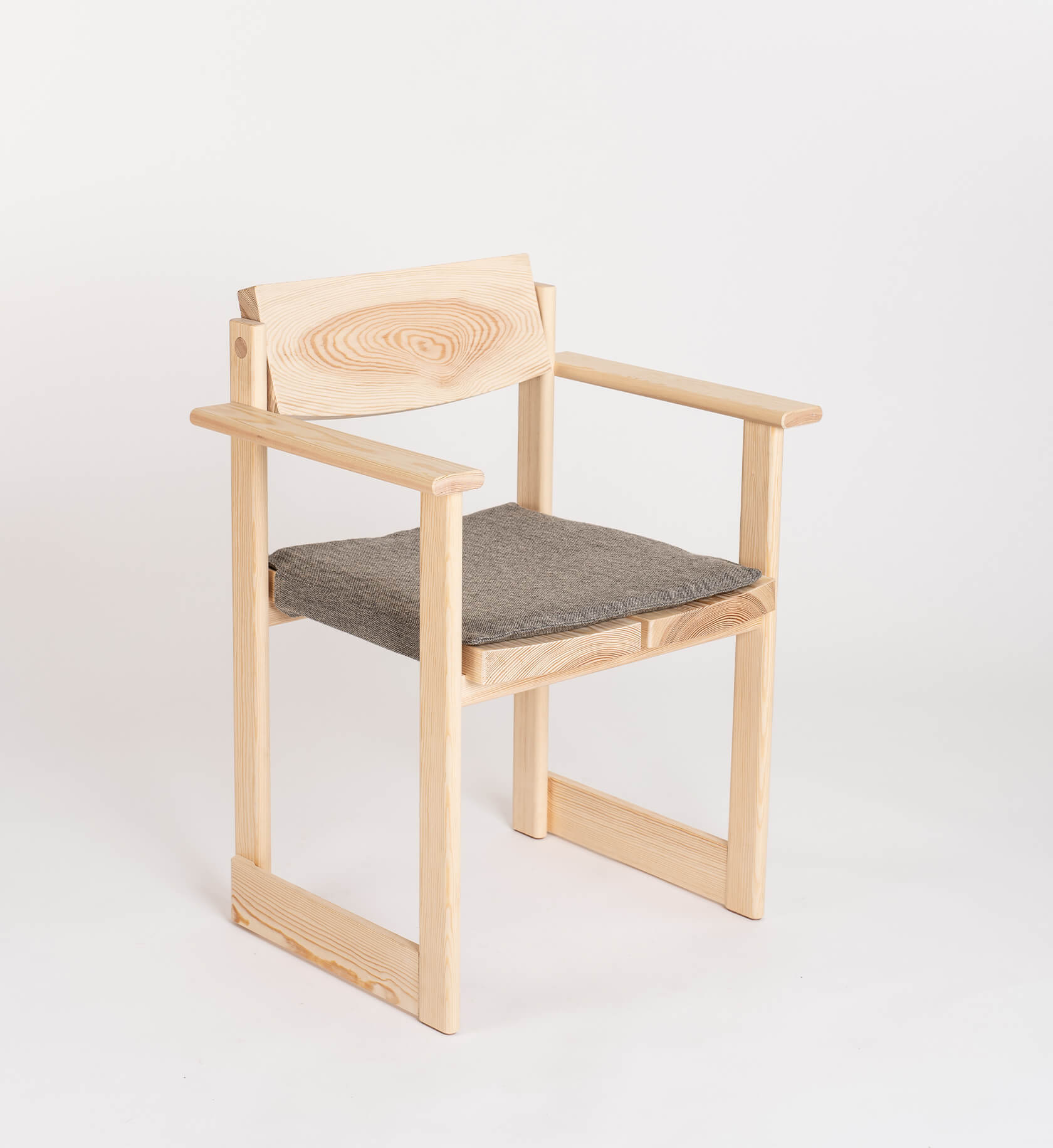 Verk Lænestol V.AP.02 – The Design Office SIMMER Verk