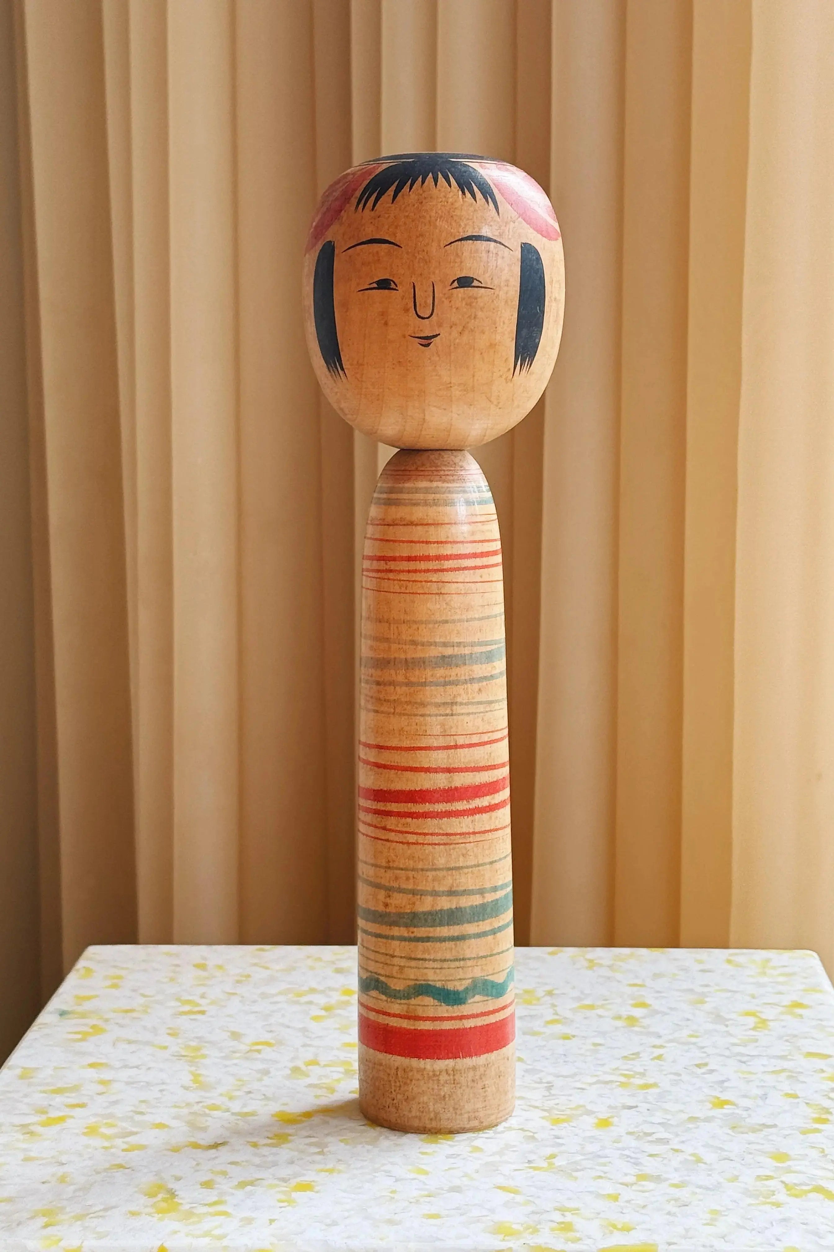 Vintage Kokeshi Dukke Nr. 176 fra Japan – Håndlavet | H30 cm Studio Hafnia