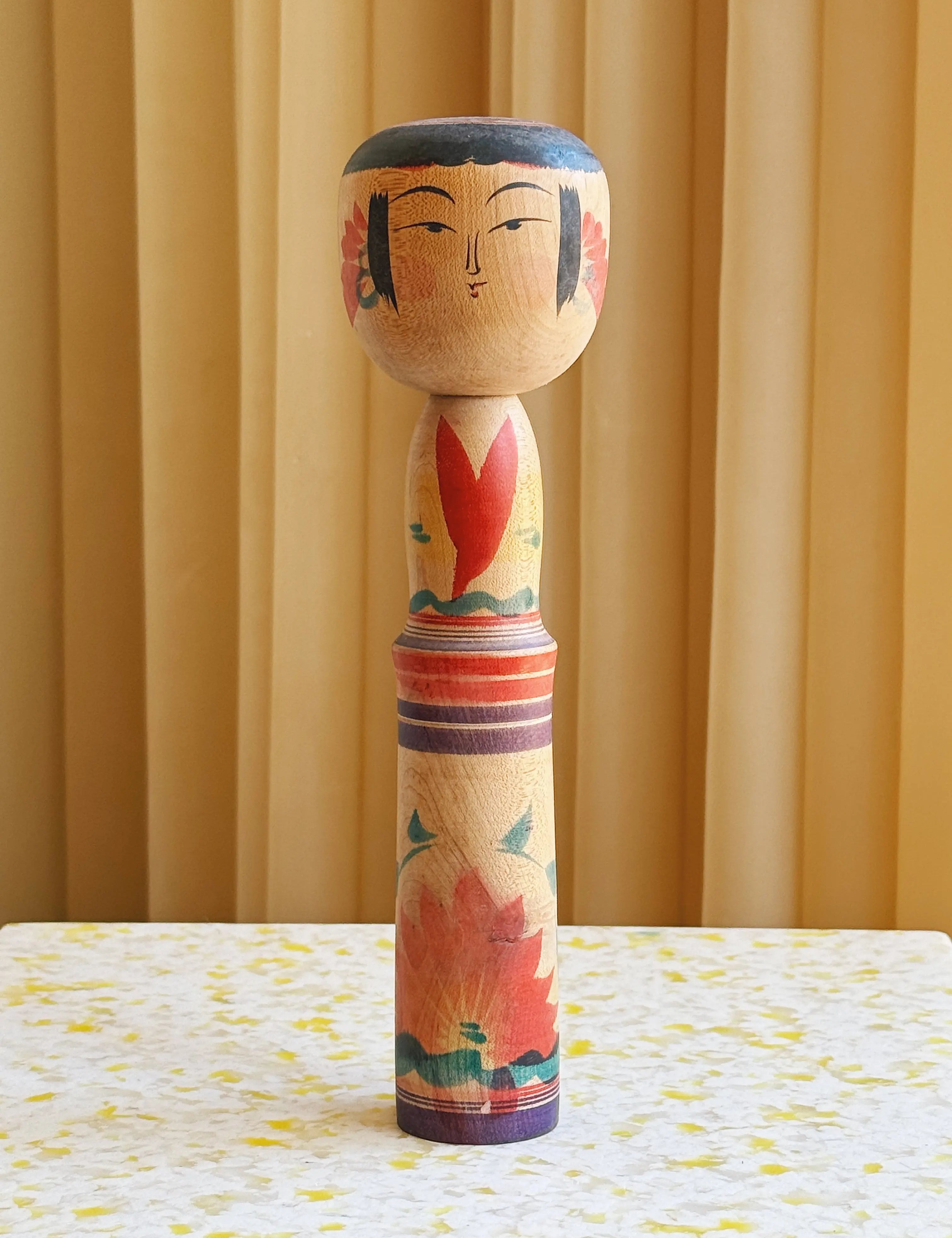 Vintage Kokeshi Dukke Nr. 182 fra Japan – Håndlavet | H24 cm Studio Hafnia
