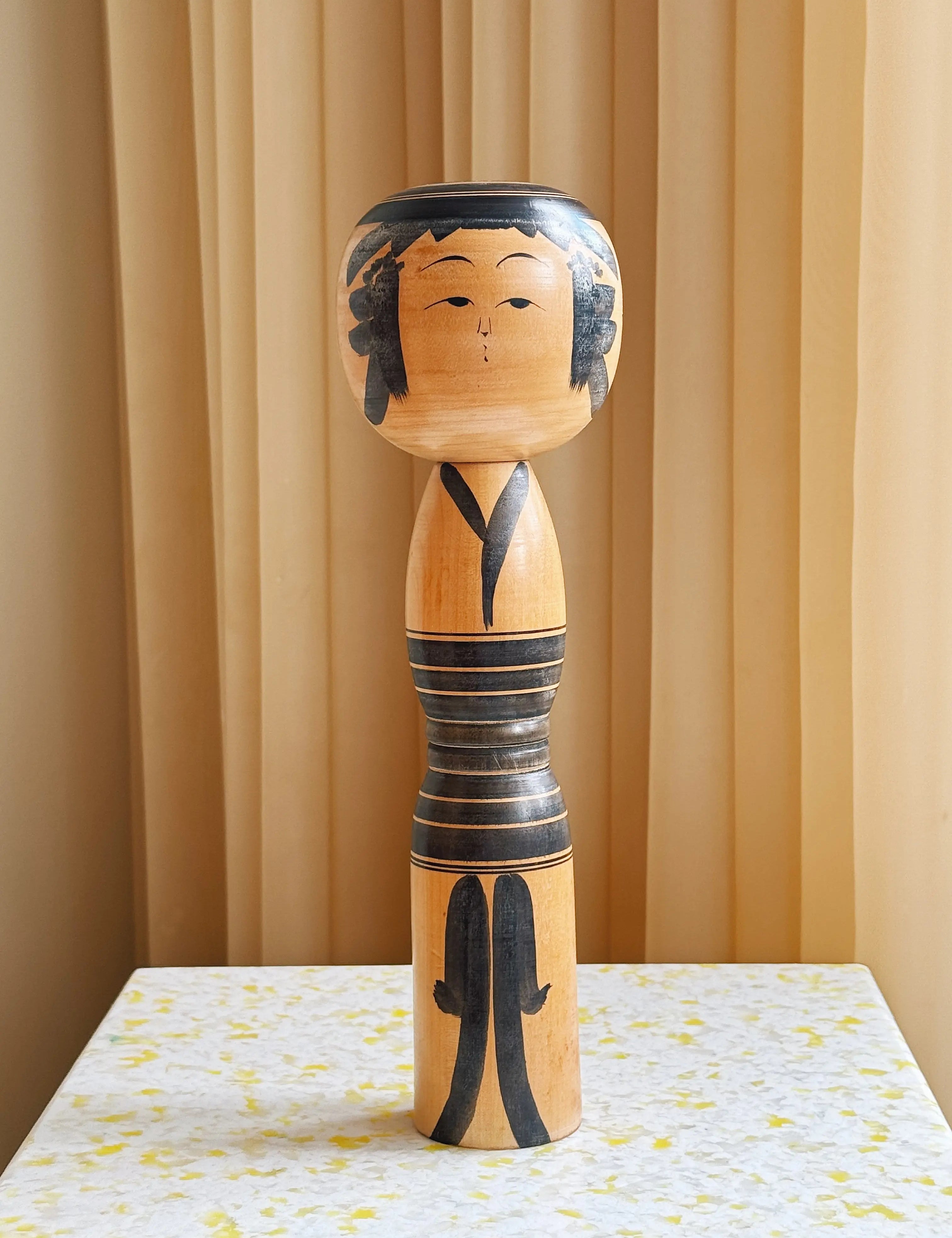 Vintage Kokeshi Dukke Nr. 191 fra Japan – Håndlavet | H30 cm Studio Hafnia