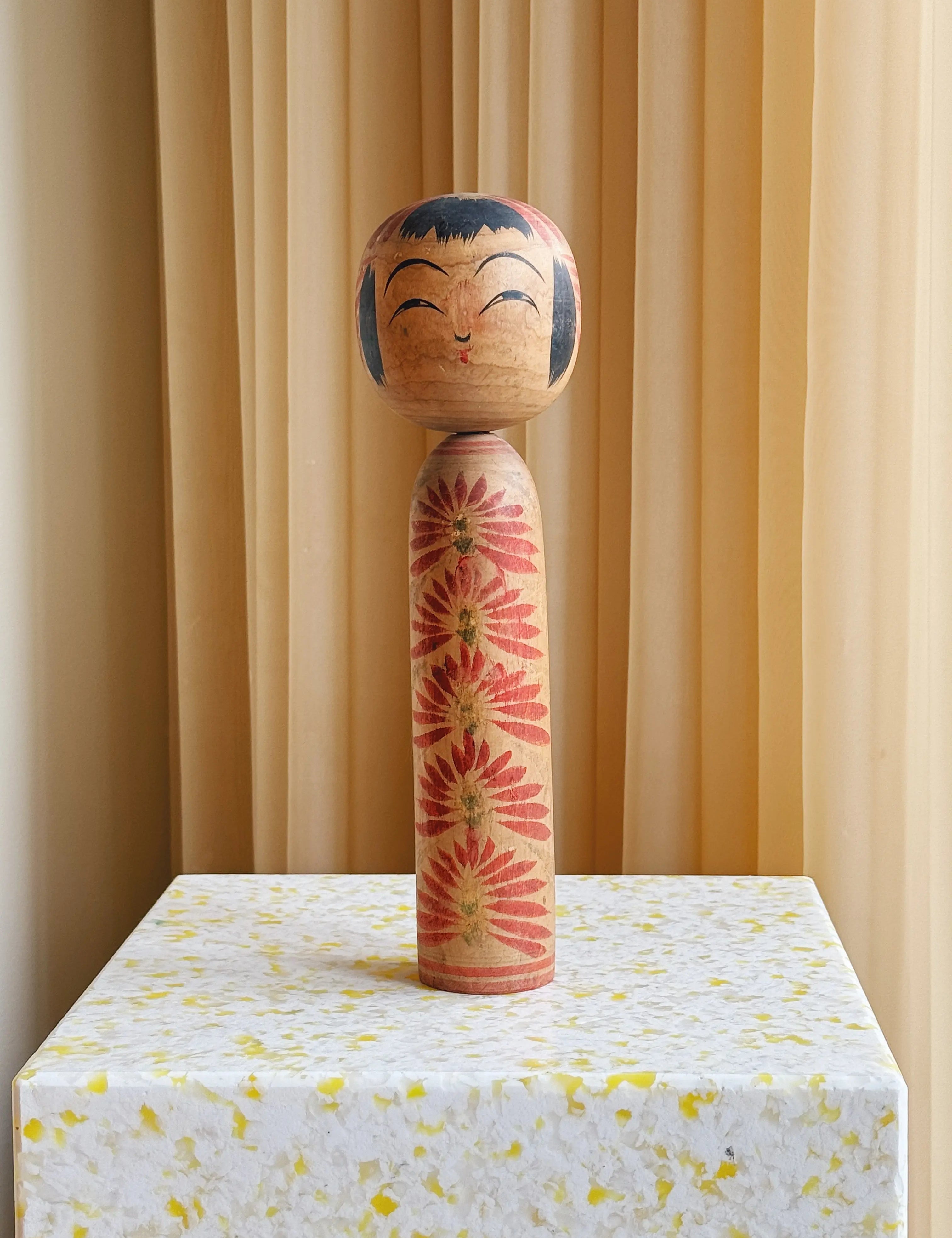 Vintage Kokeshi Dukke Nr. 198 fra Japan – Håndlavet | H30,5 cm Studio Hafnia