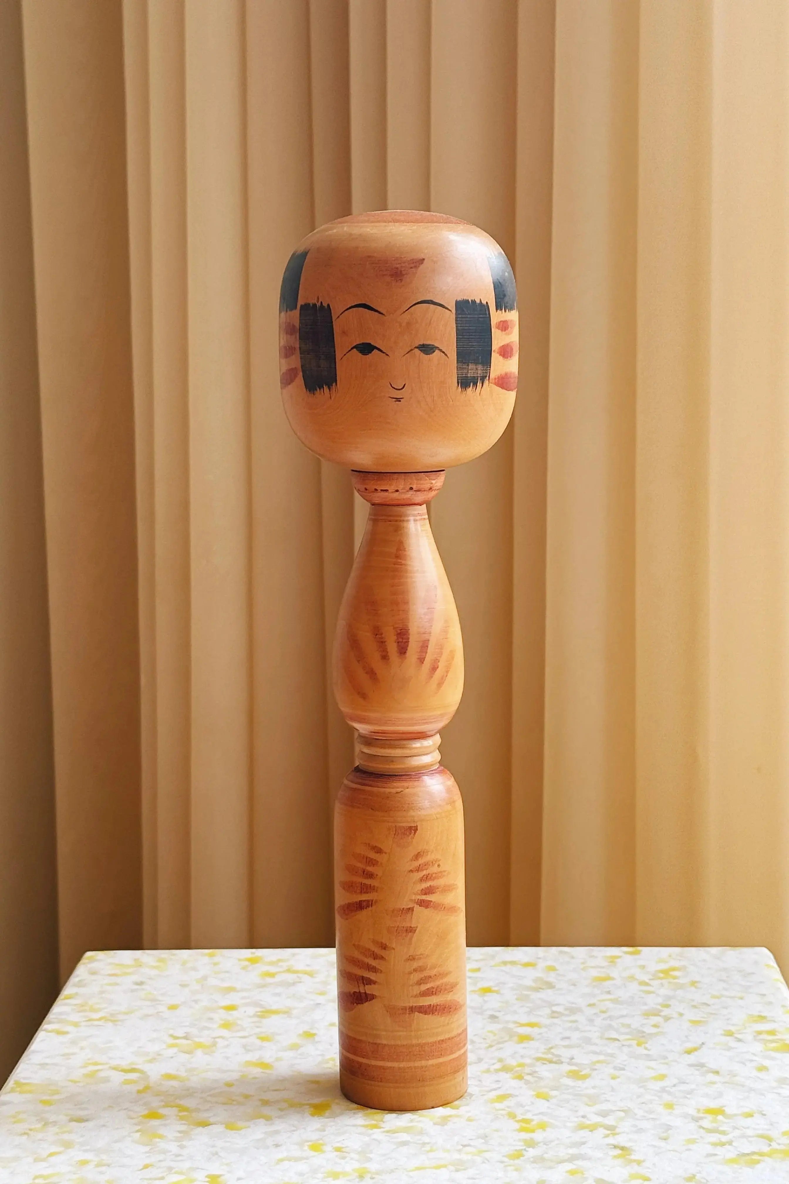 Vintage Kokeshi Dukke Nr. 213 fra Japan – Håndlavet | H30,5 cm Studio Hafnia