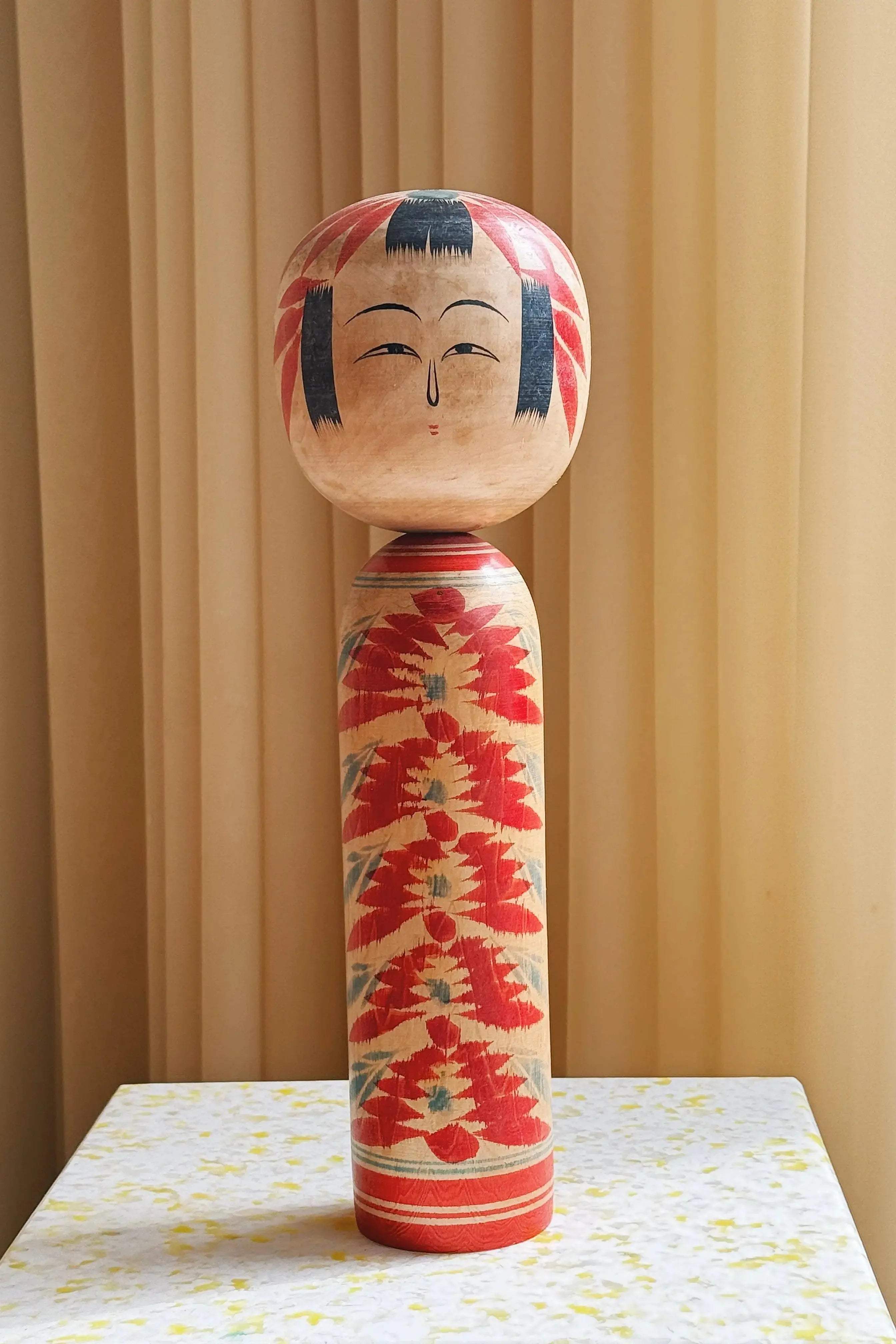 Vintage Kokeshi Dukke Nr. 215 fra Japan – Håndlavet | H36 cm Studio Hafnia