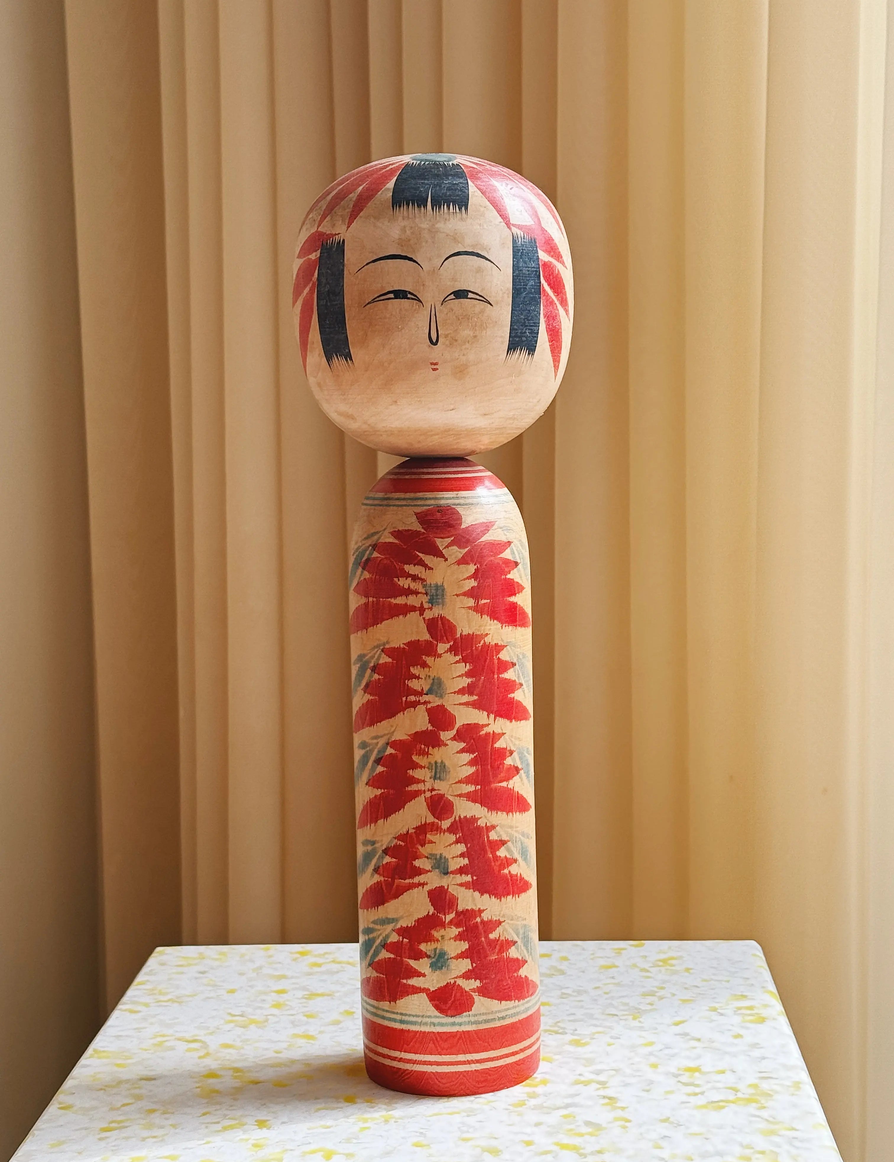 Vintage Kokeshi Dukke Nr. 215 fra Japan – Håndlavet | H36 cm Studio Hafnia