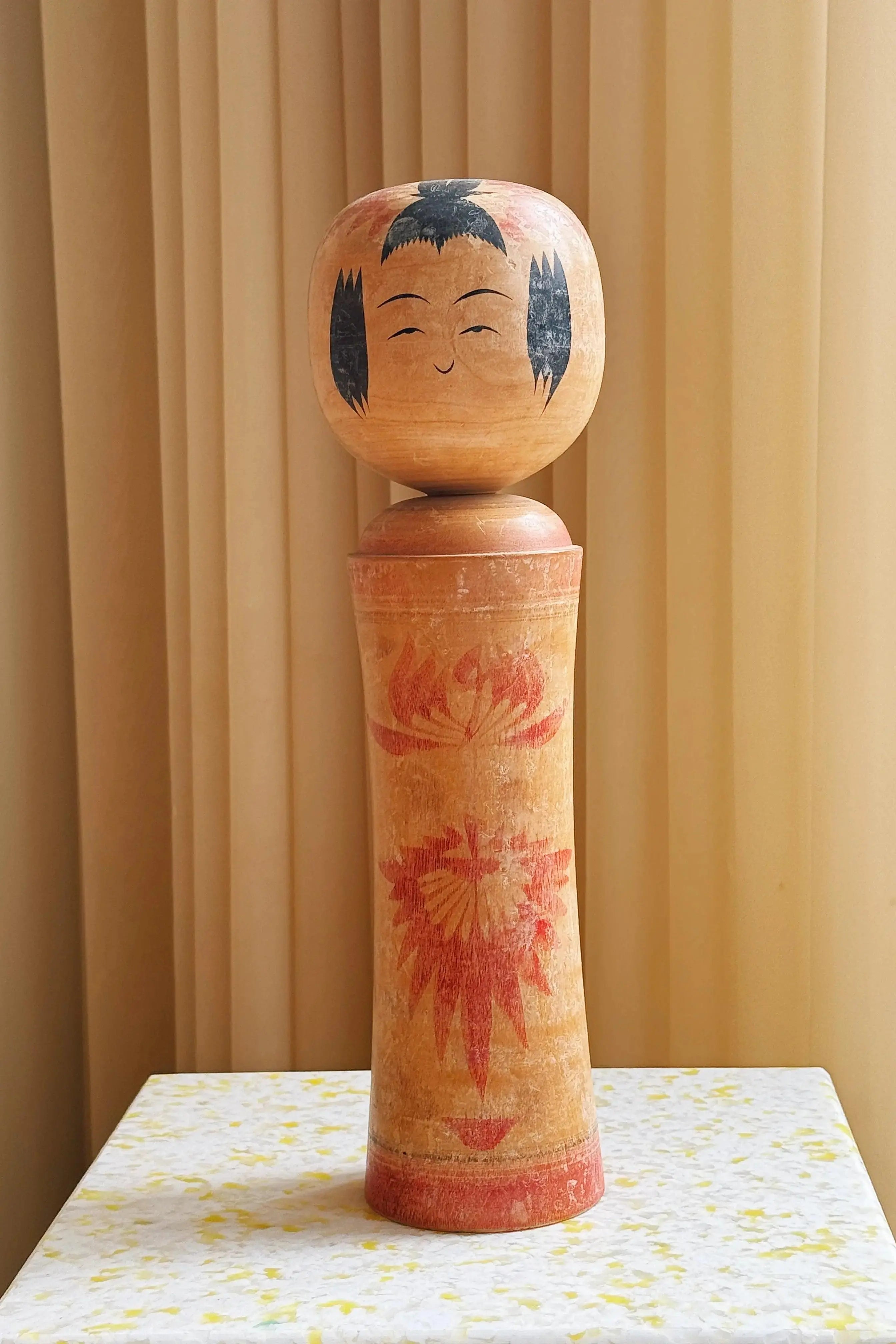 Vintage Kokeshi Dukke Nr. 216 fra Japan – Håndlavet | H36,5 cm Studio Hafnia