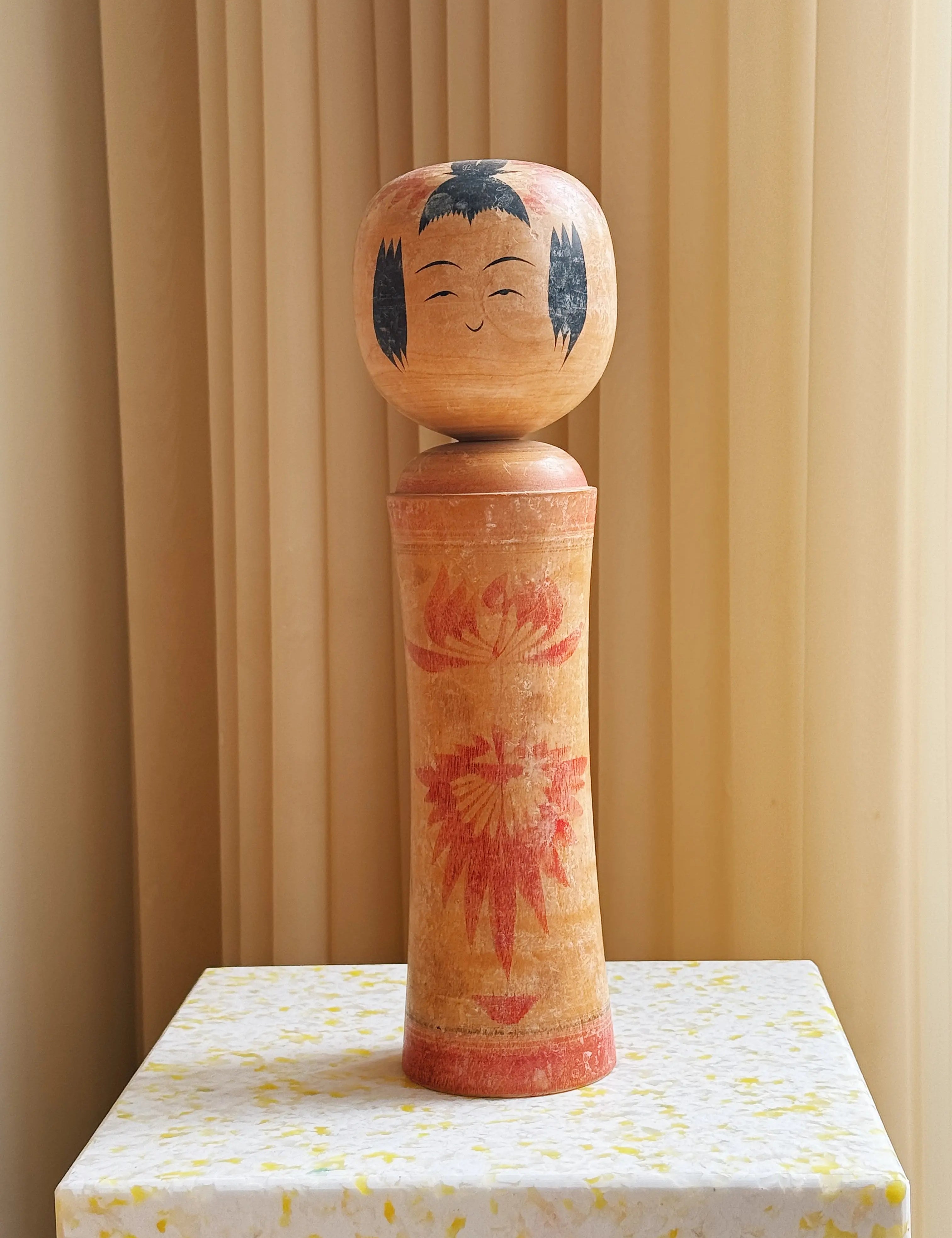 Vintage Kokeshi Dukke Nr. 216 fra Japan – Håndlavet | H36,5 cm Studio Hafnia