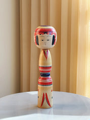 Vintage Kokeshi Dukke Nr. 220 fra Japan – Håndlavet | H 26 cm Studio Hafnia