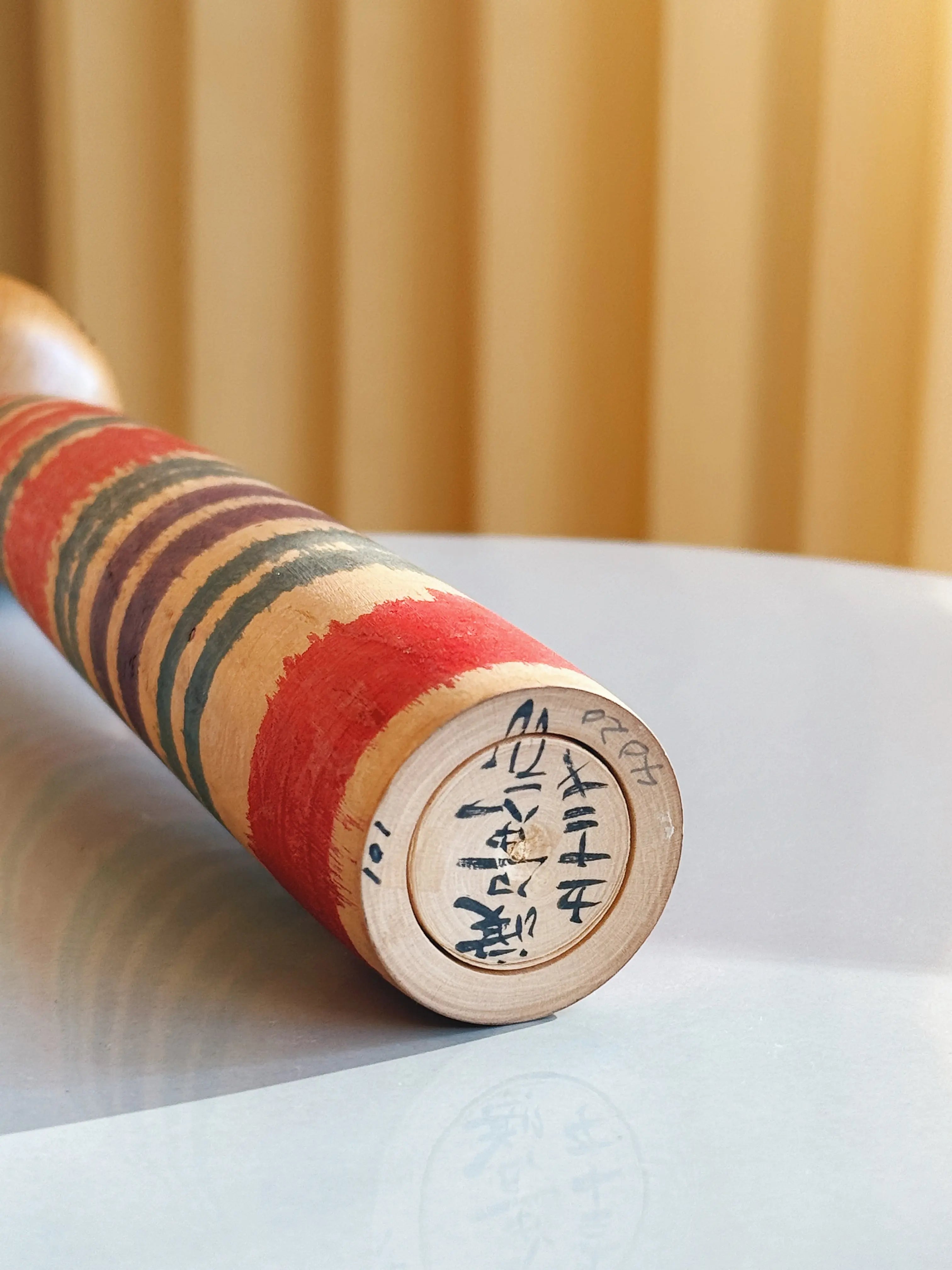 Vintage Kokeshi Dukke Nr. 221 fra Japan – Håndlavet | H 25 cm Studio Hafnia