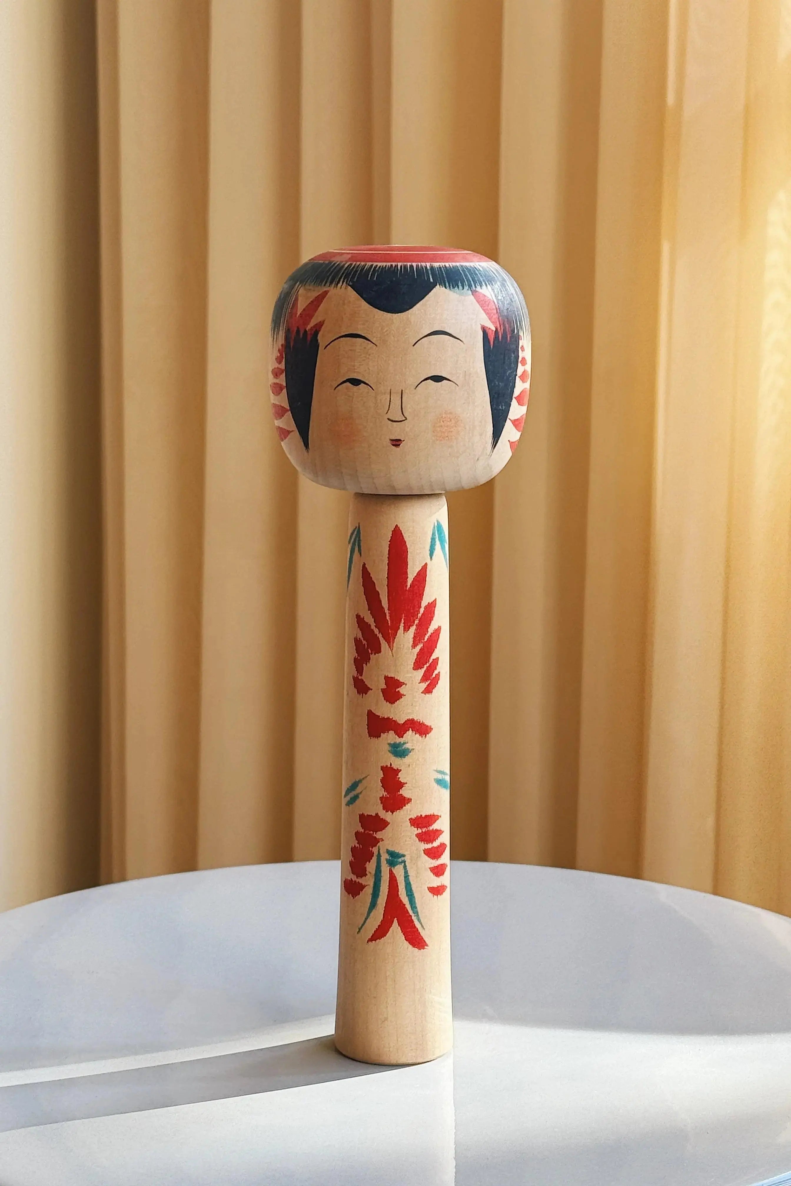 Vintage Kokeshi Dukke Nr. 222 fra Japan – Håndlavet | H 25,5 cm Studio Hafnia