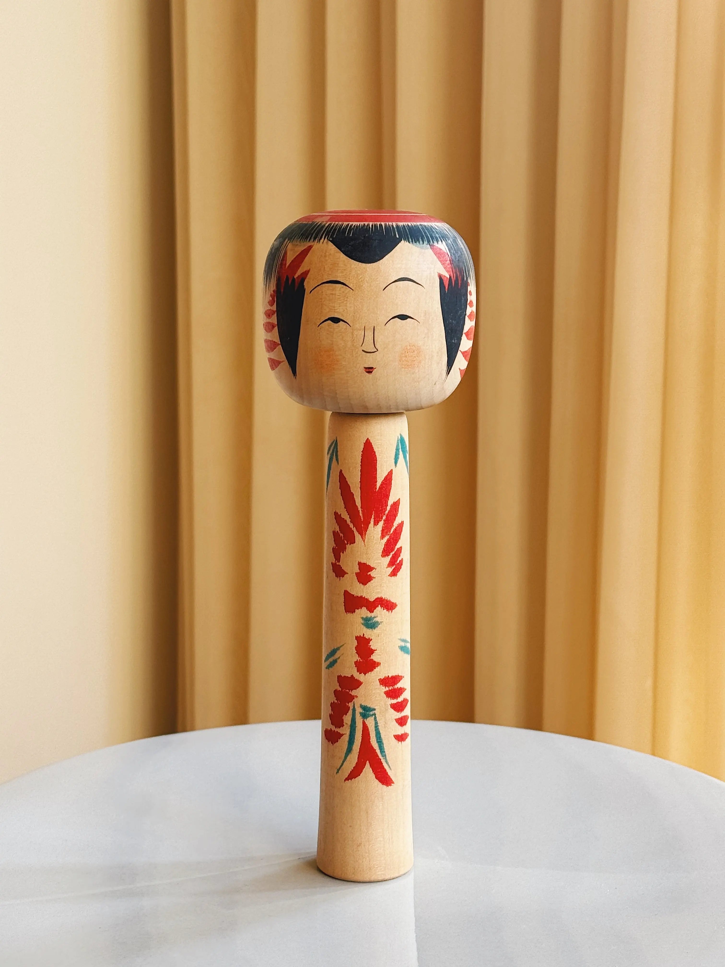 Vintage Kokeshi Dukke Nr. 222 fra Japan – Håndlavet | H 25,5 cm Studio Hafnia