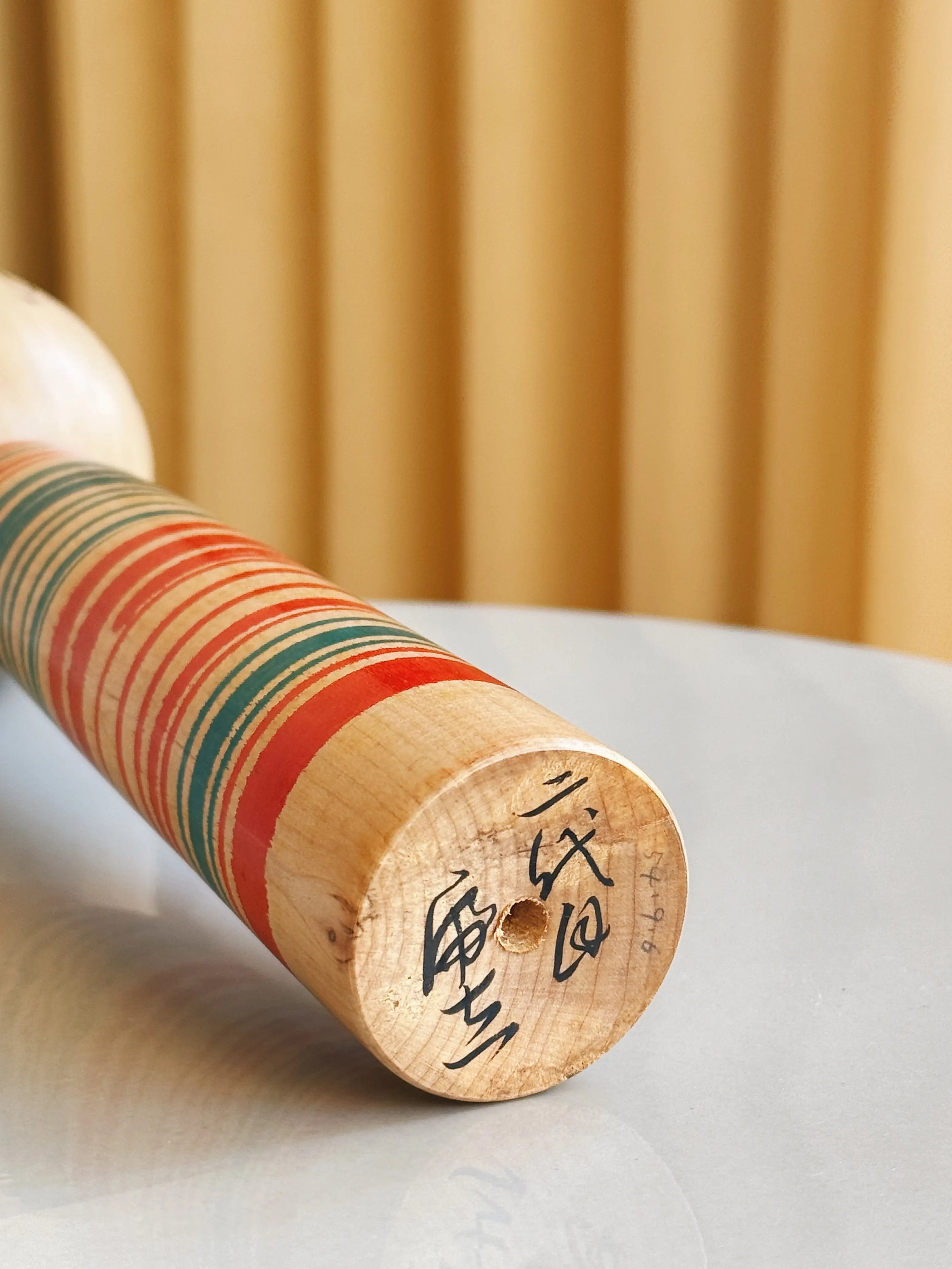 Vintage Kokeshi Dukke Nr. 223 fra Japan – Håndlavet | H 26 cm Studio Hafnia