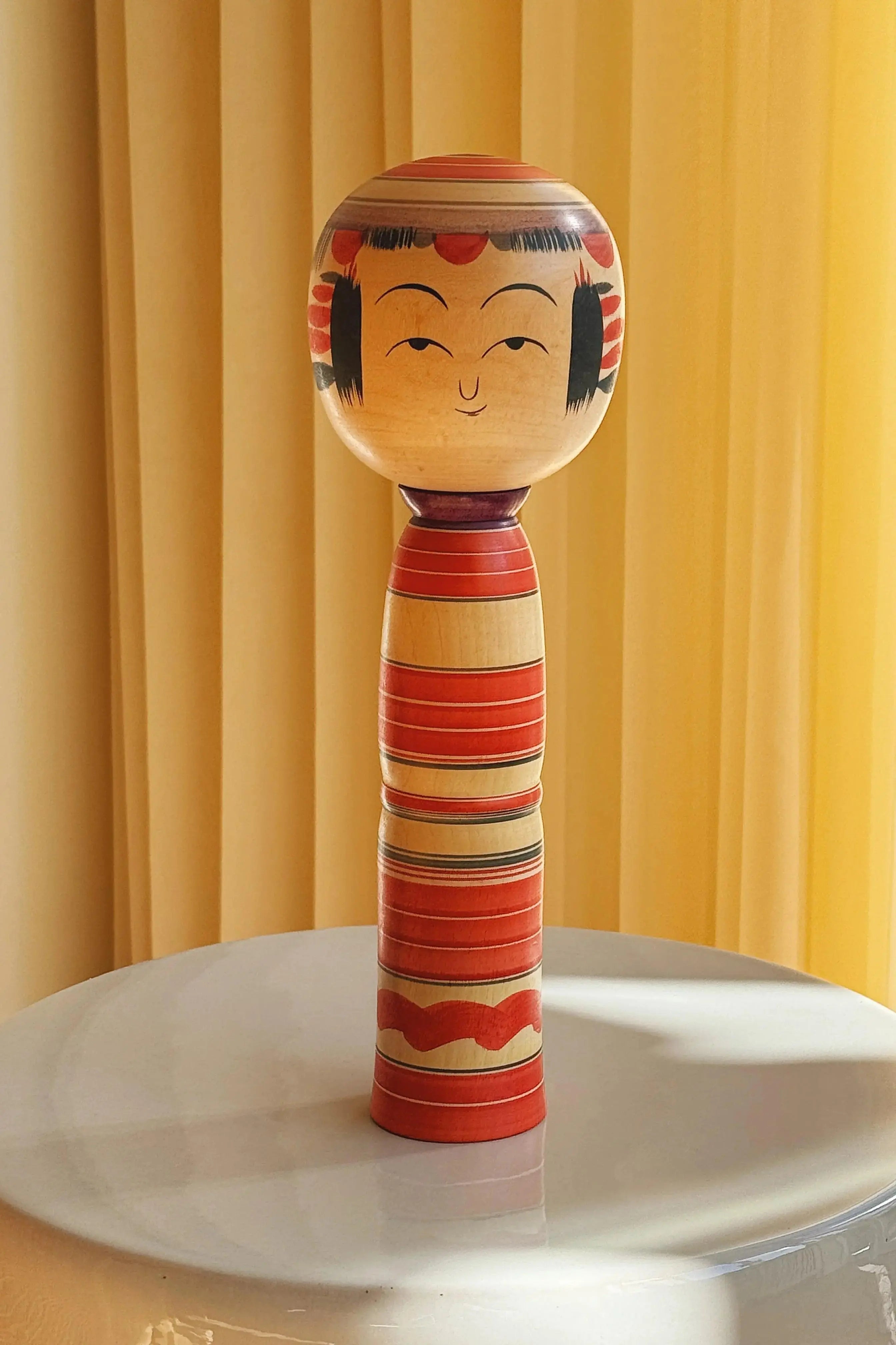 Vintage Kokeshi Dukke Nr. 225 fra Japan – Håndlavet | H 32,5 cm Studio Hafnia