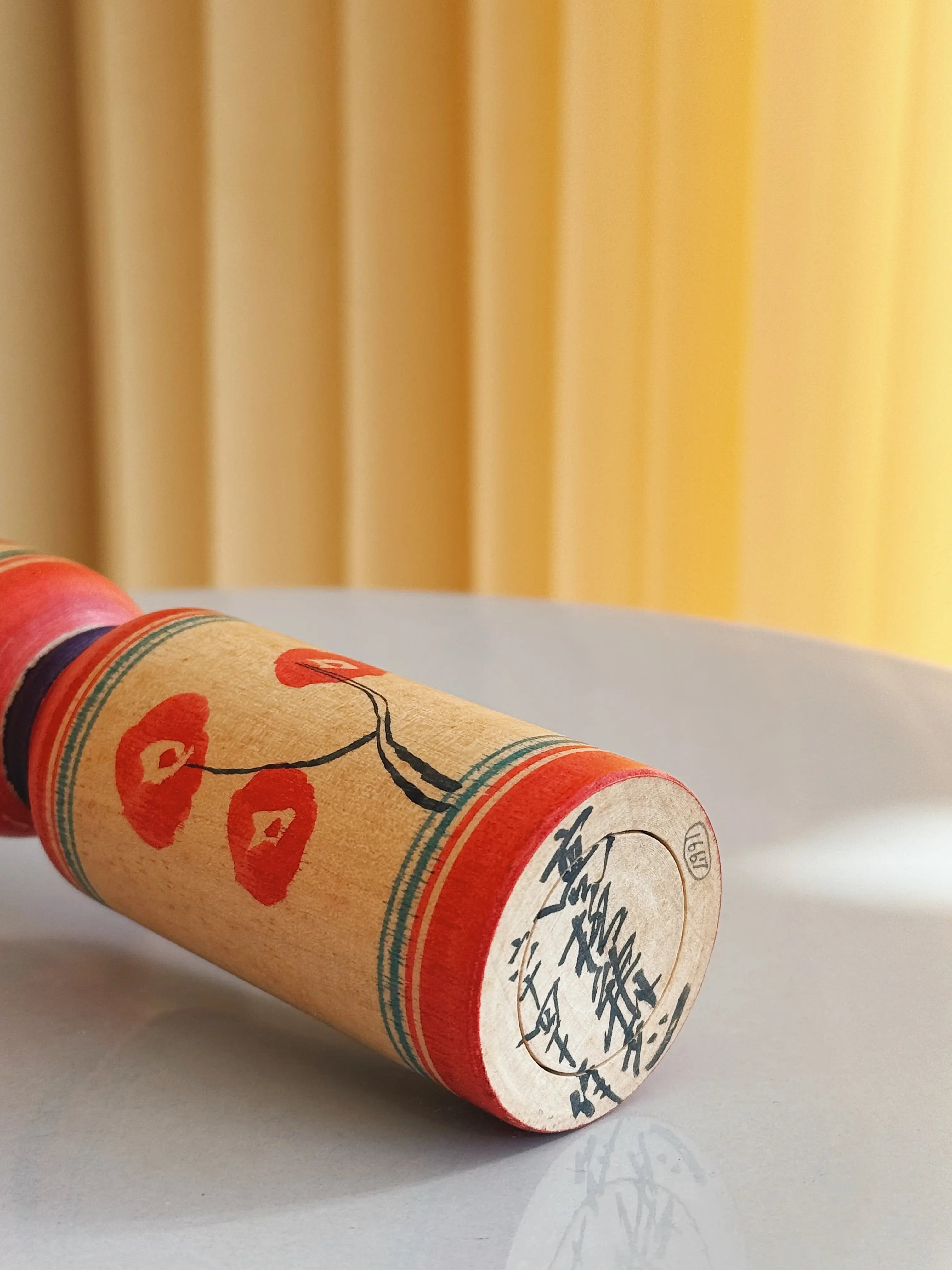 Vintage Kokeshi Dukke Nr. 226 fra Japan – Håndlavet | H 24,5 cm Studio Hafnia