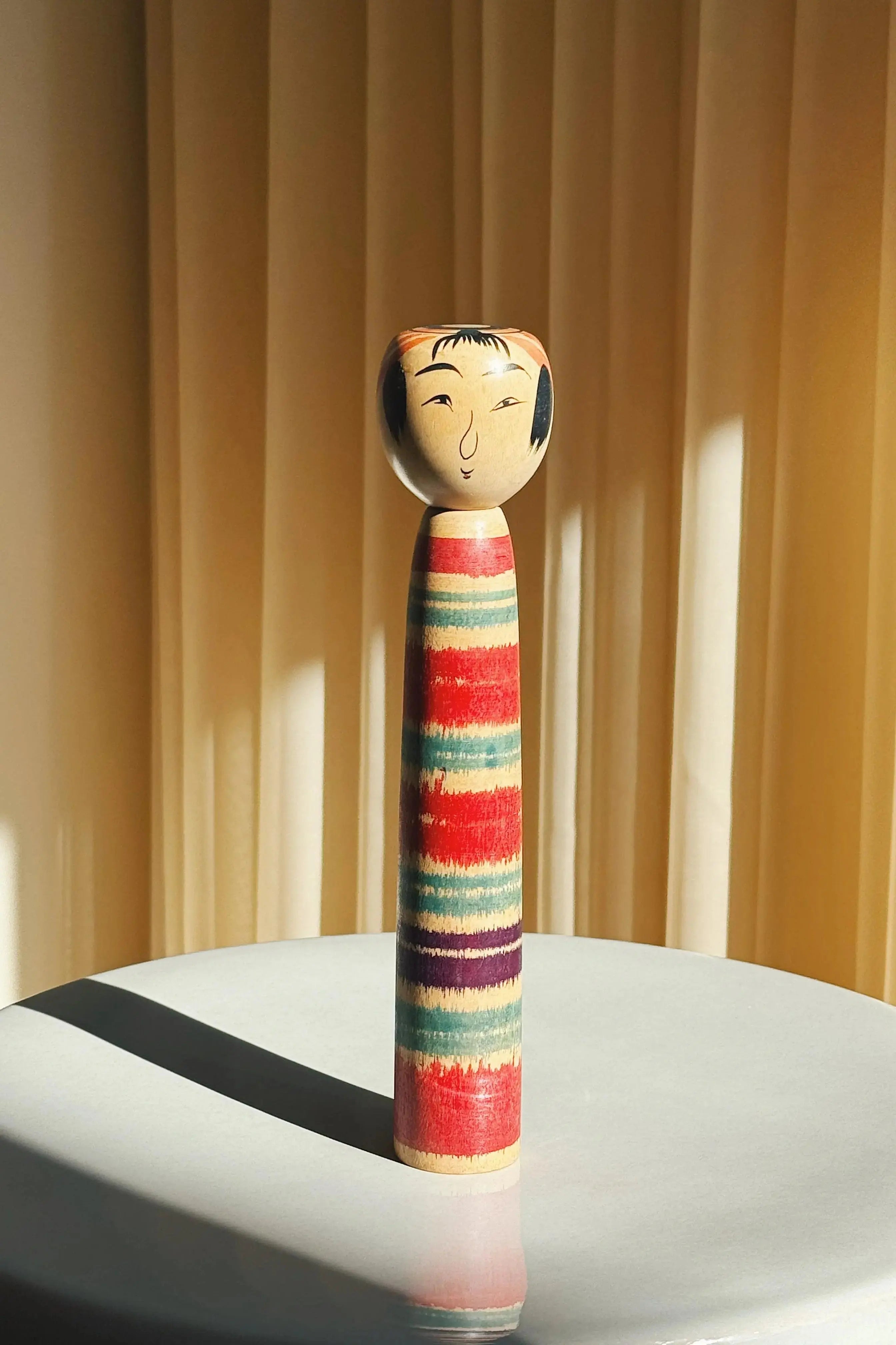 Vintage Kokeshi Dukke Nr. 232 fra Japan – Håndlavet | H 24 cm Studio Hafnia