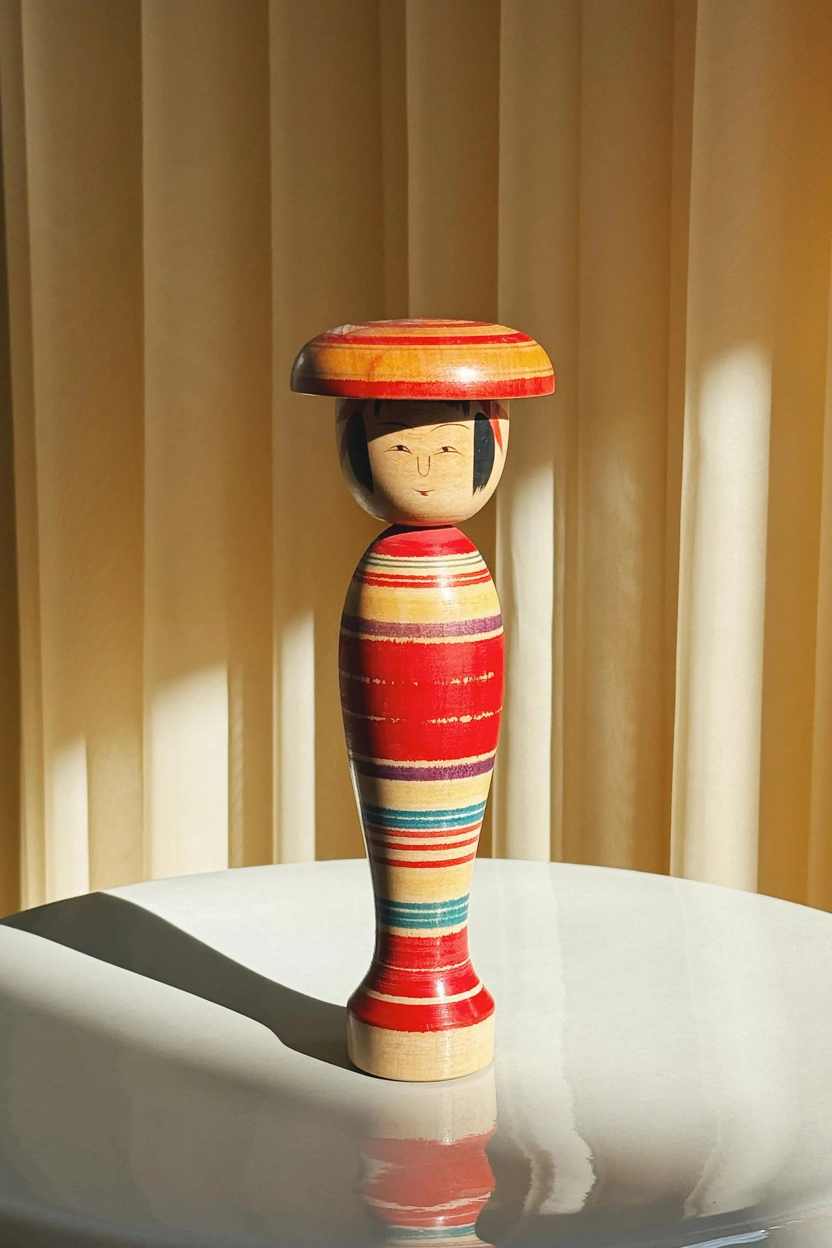 Vintage Kokeshi Dukke Nr. 233 fra Japan – Håndlavet | H 21 cm Studio Hafnia