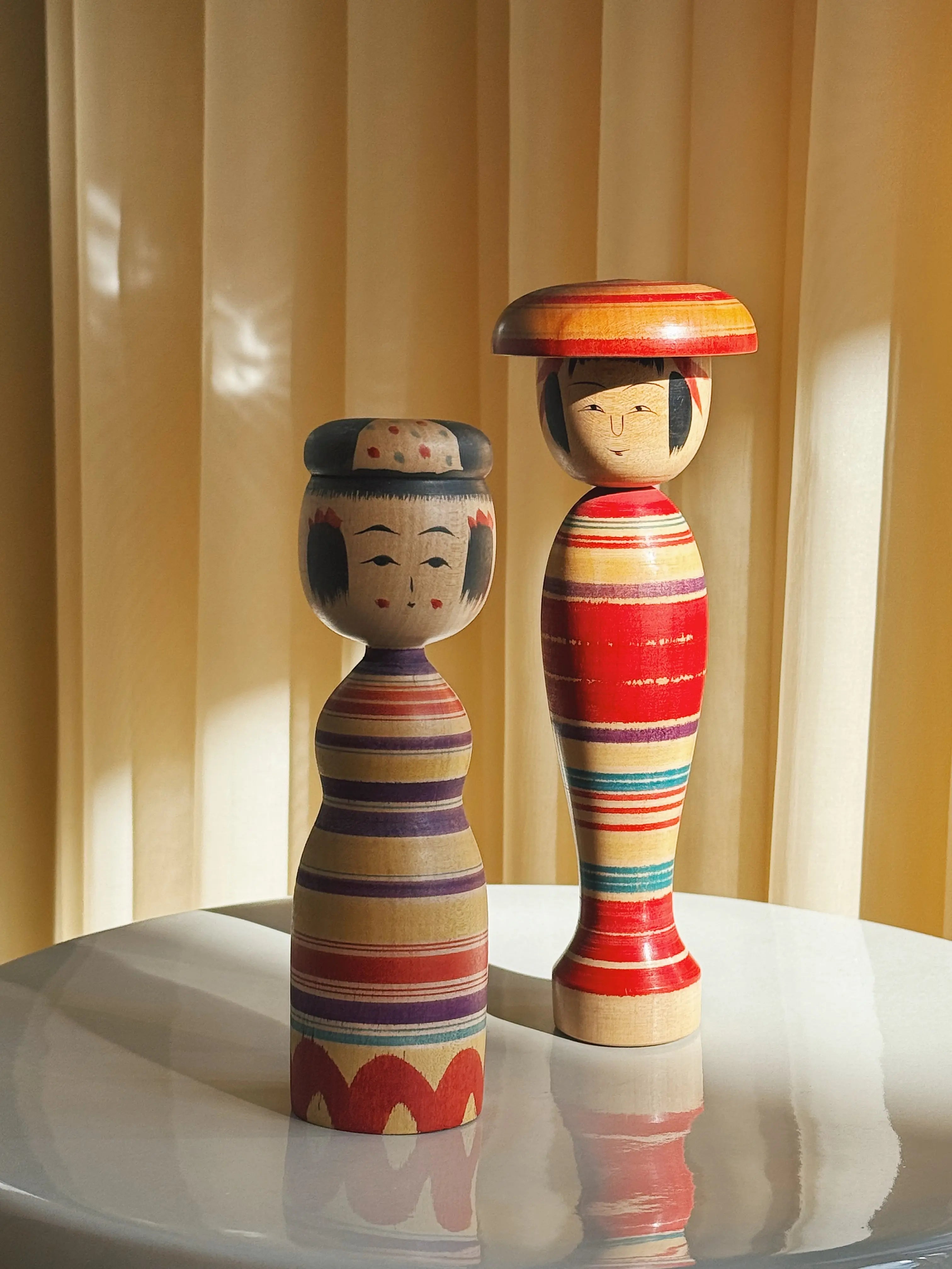 Vintage Kokeshi Dukke Nr. 235 fra Japan – Håndlavet | H 18 cm Studio Hafnia