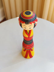 Vintage Kokeshi Dukke Nr. 236 fra Japan – Håndlavet | H 19 cm Studio Hafnia